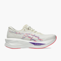 Lateral angle shot of Women's Sonicblast in Cream / Blue Fade