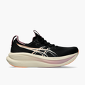 Lateral angle shot of Women's Gel-Nimbus 28 in Black / Taro Purple