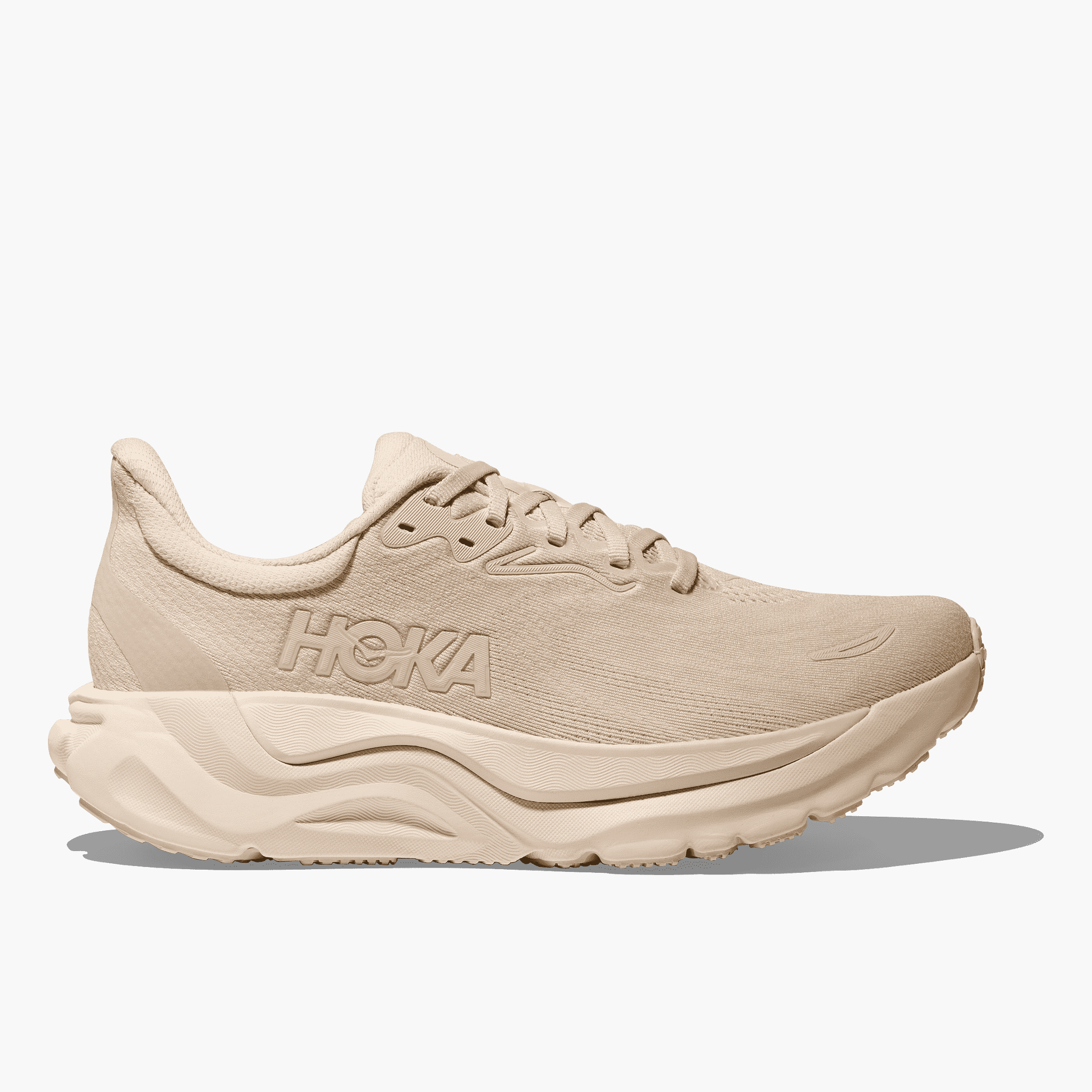 Lateral angle shot of Women's Arahi 8 in Birch  /  Alabaster