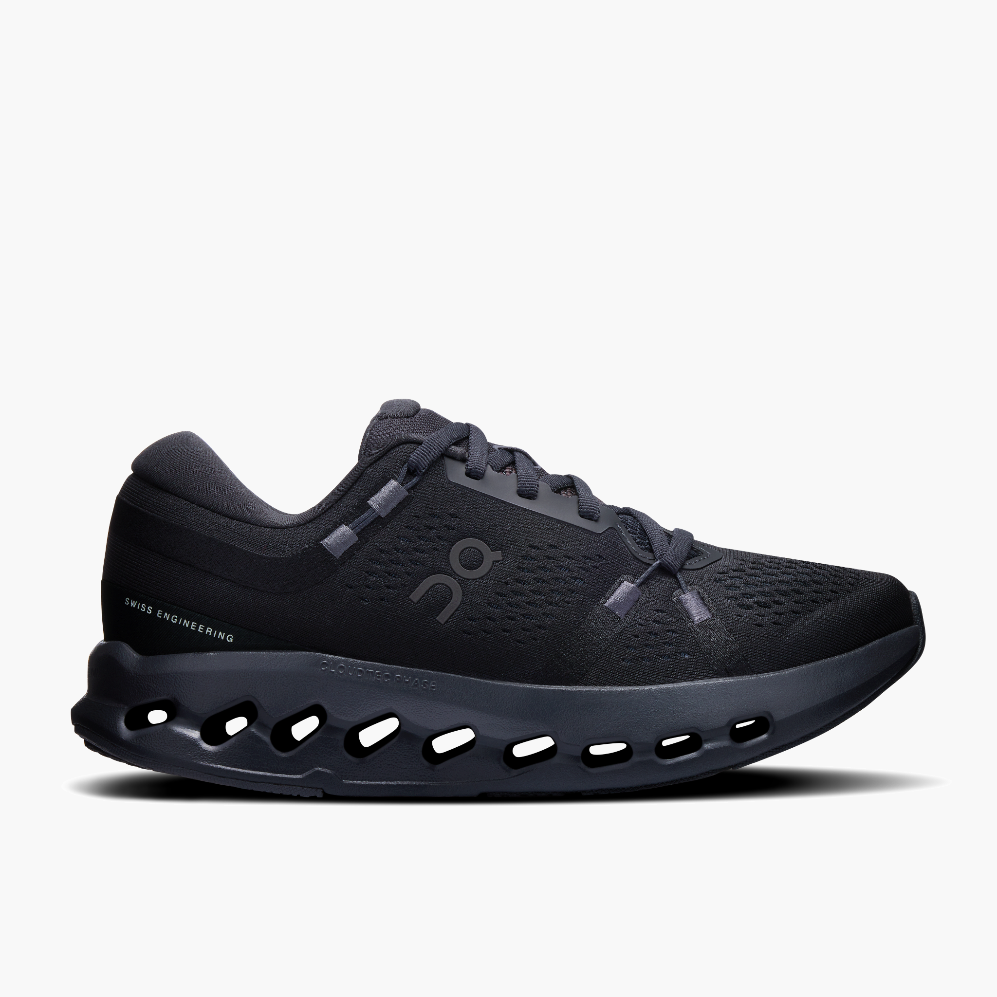 Lateral angle shot of Women's Cloudsurfer 2 in Black | Black