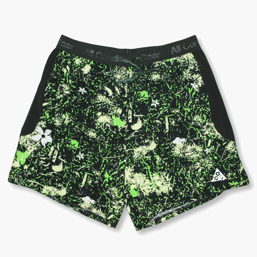 Men s ACG  Second Sunrise  Shorts 6 in Mean Green - 1