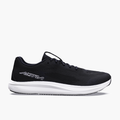 Lateral angle shot of Men's Escalante 5 in Black / White / Black