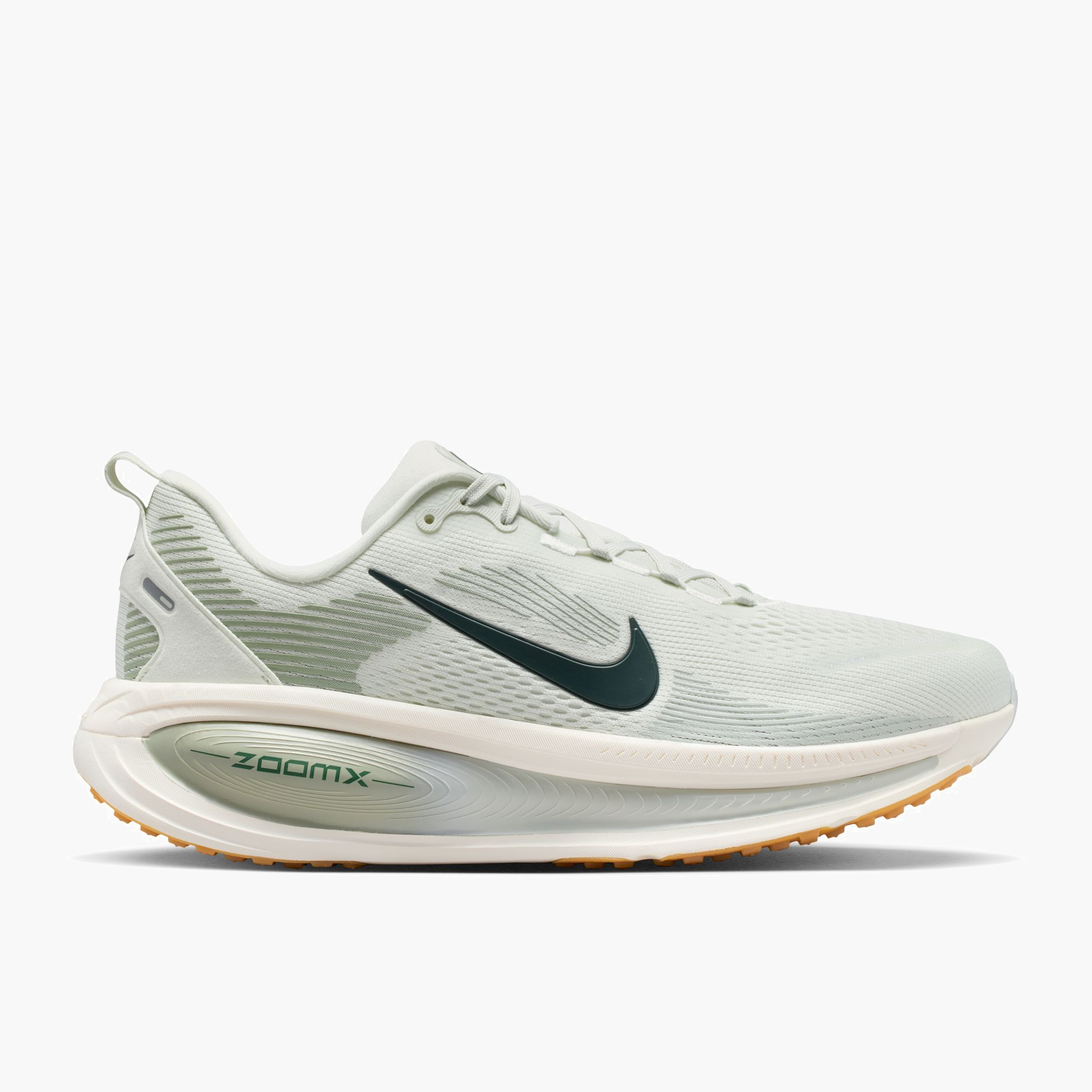 Lateral angle shot of Men's Vomero 18 in Spruce Aura / Black Spruce-Jade Horizon