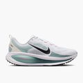 Lateral angle shot of Men's Vomero 18 in White / Black-Mineral Slate-Mineral