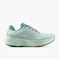 Lateral angle shot of Women's 880 v15 in Cosmicjade / Silvermetallic