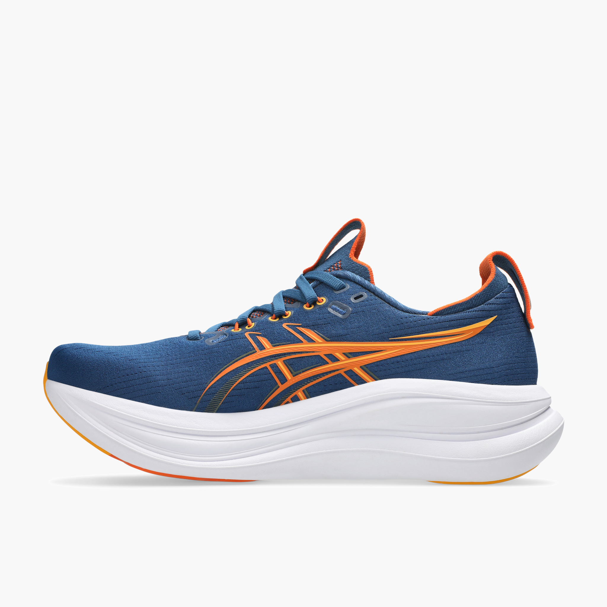Medial angle shot of Men's Gel-Nimbus 28 in Twilight Blue / Anzu
