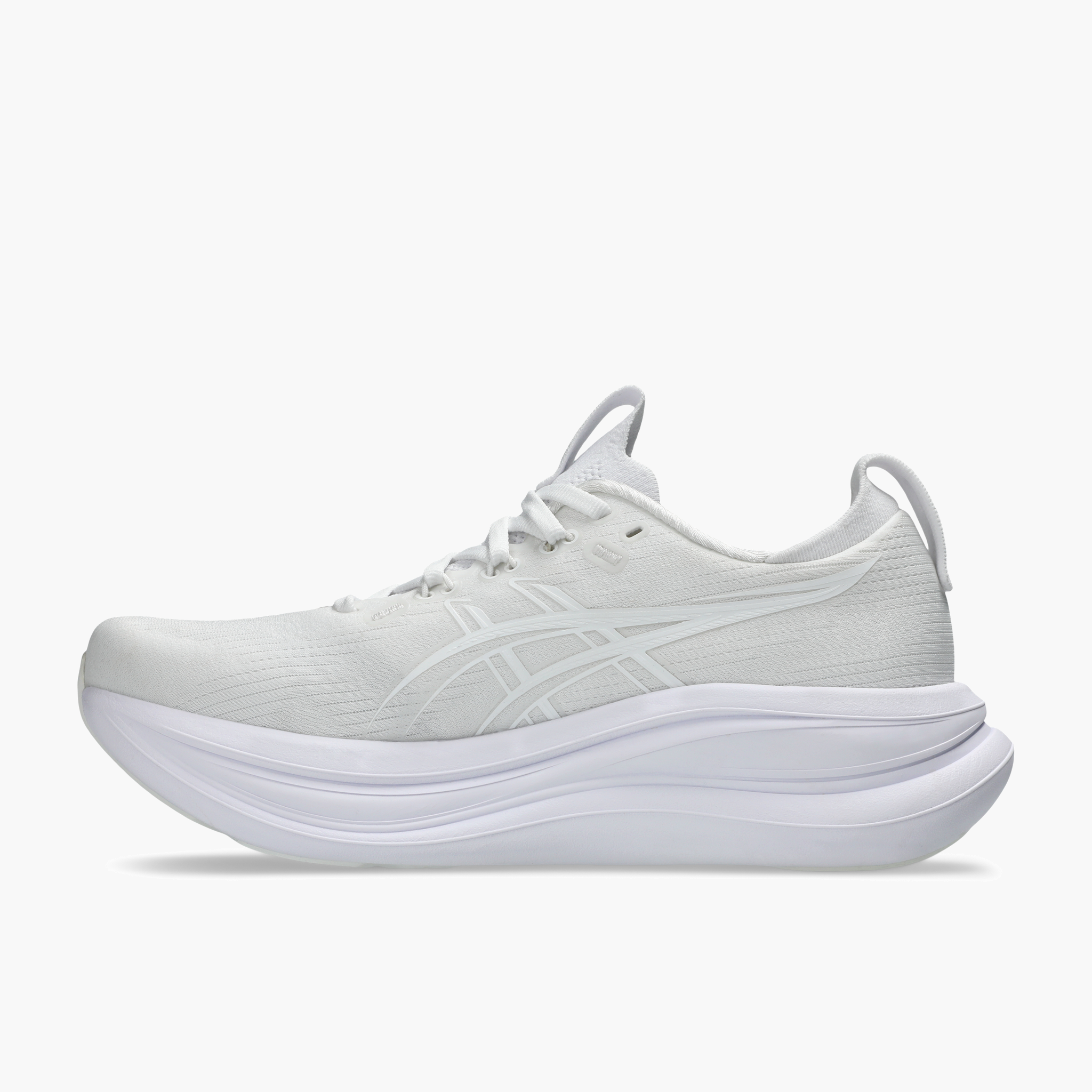 Medial angle shot of Women's Gel-Nimbus 28 in White / White