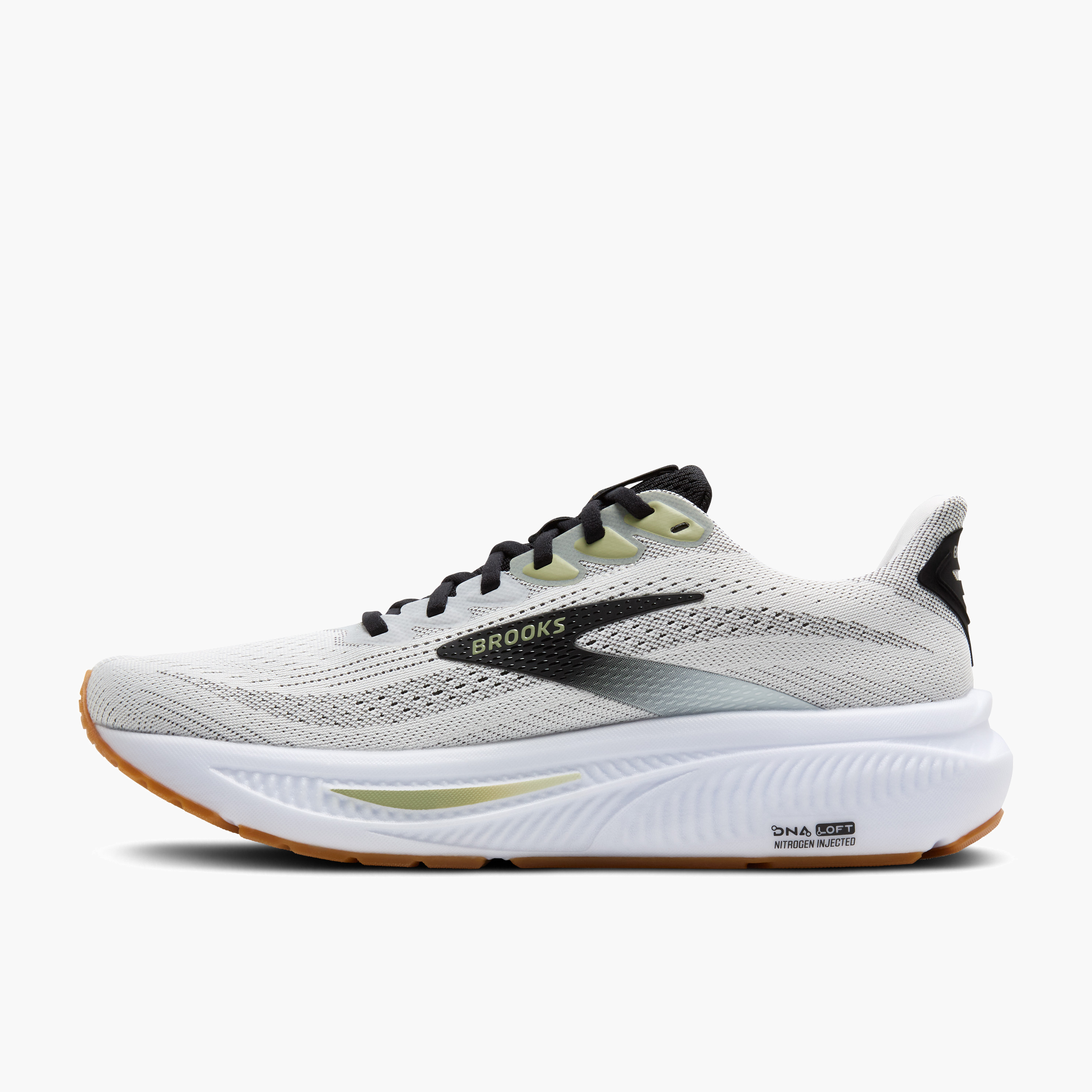 Medial angle shot of Men's Ghost 17 in White / Black / Tea