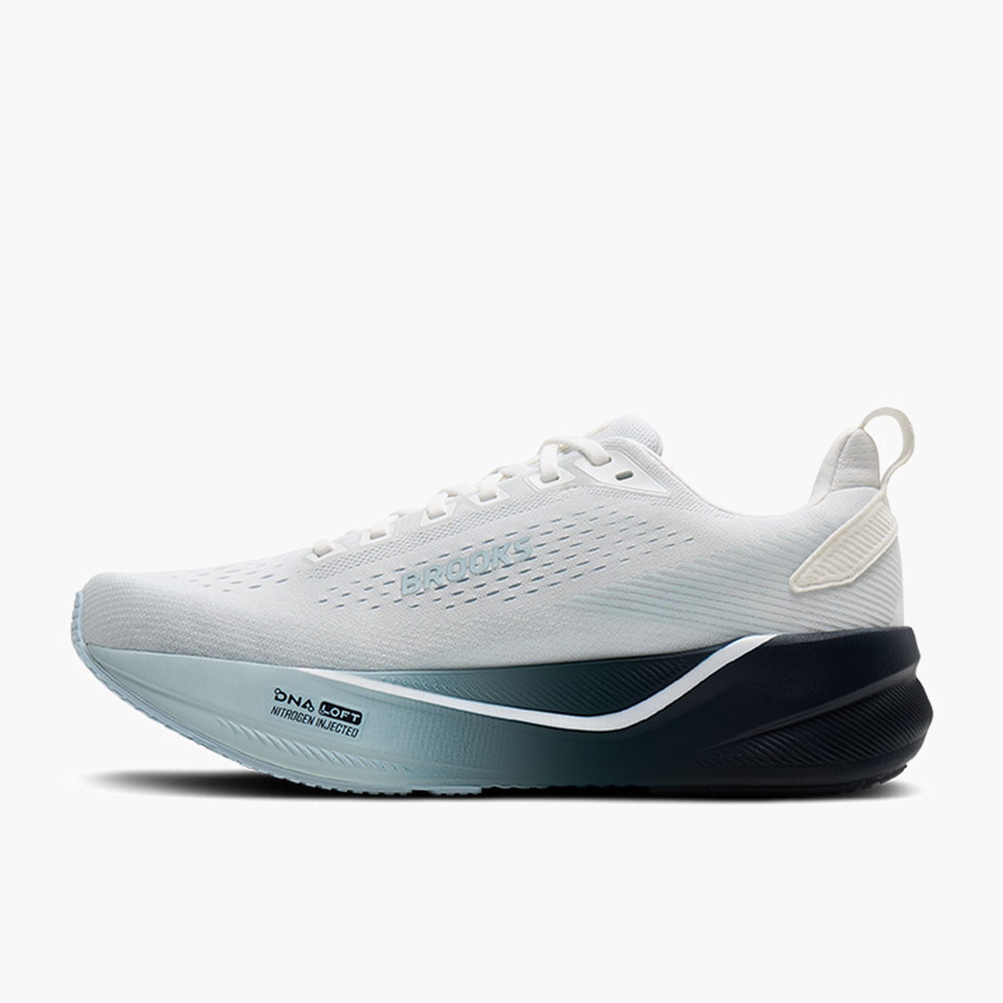 Medial angle shot of Men's Ghost Max 4 in White / Navy / Blue