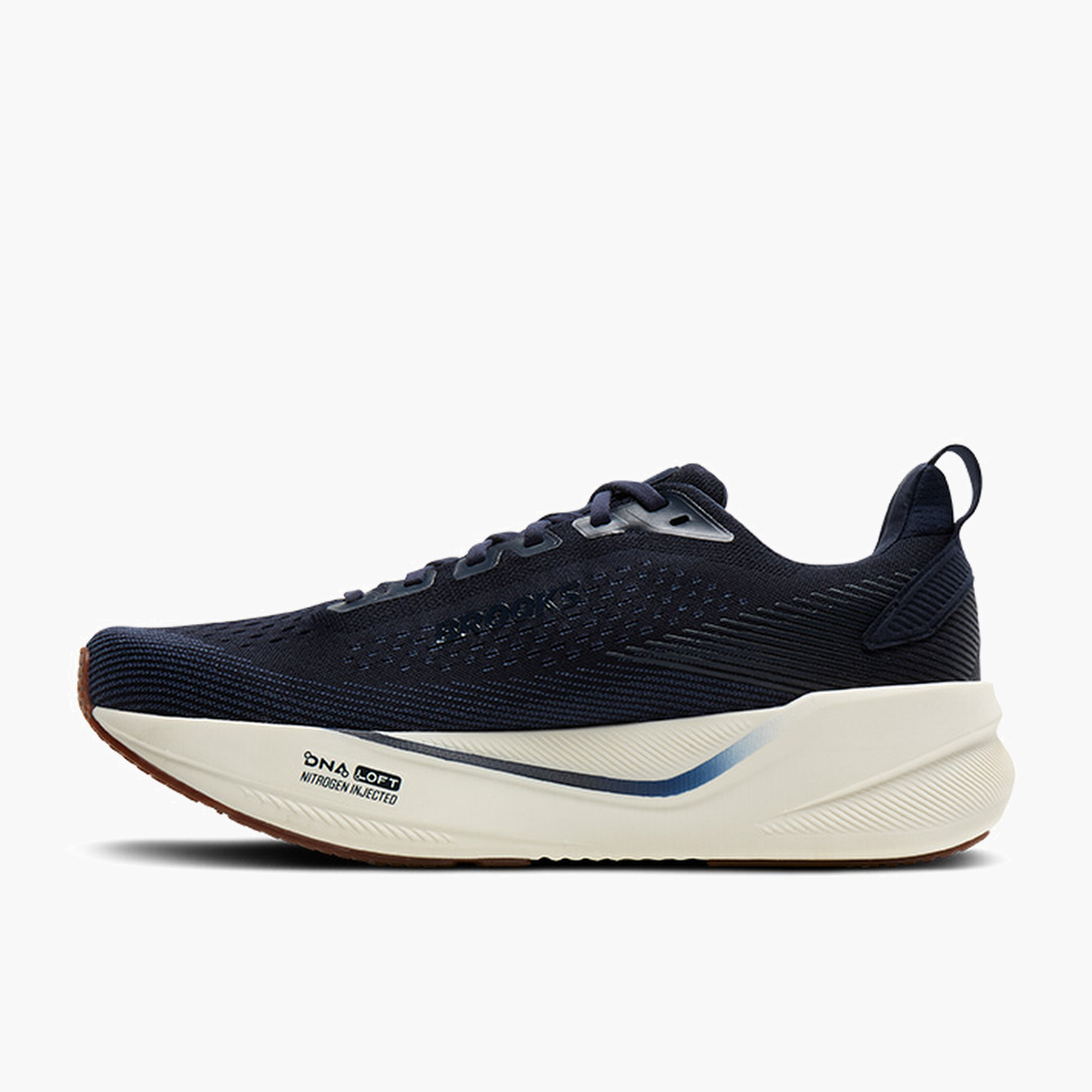 Medial angle shot of Men's Ghost Max 4 in Navy / Navy / Biscuit