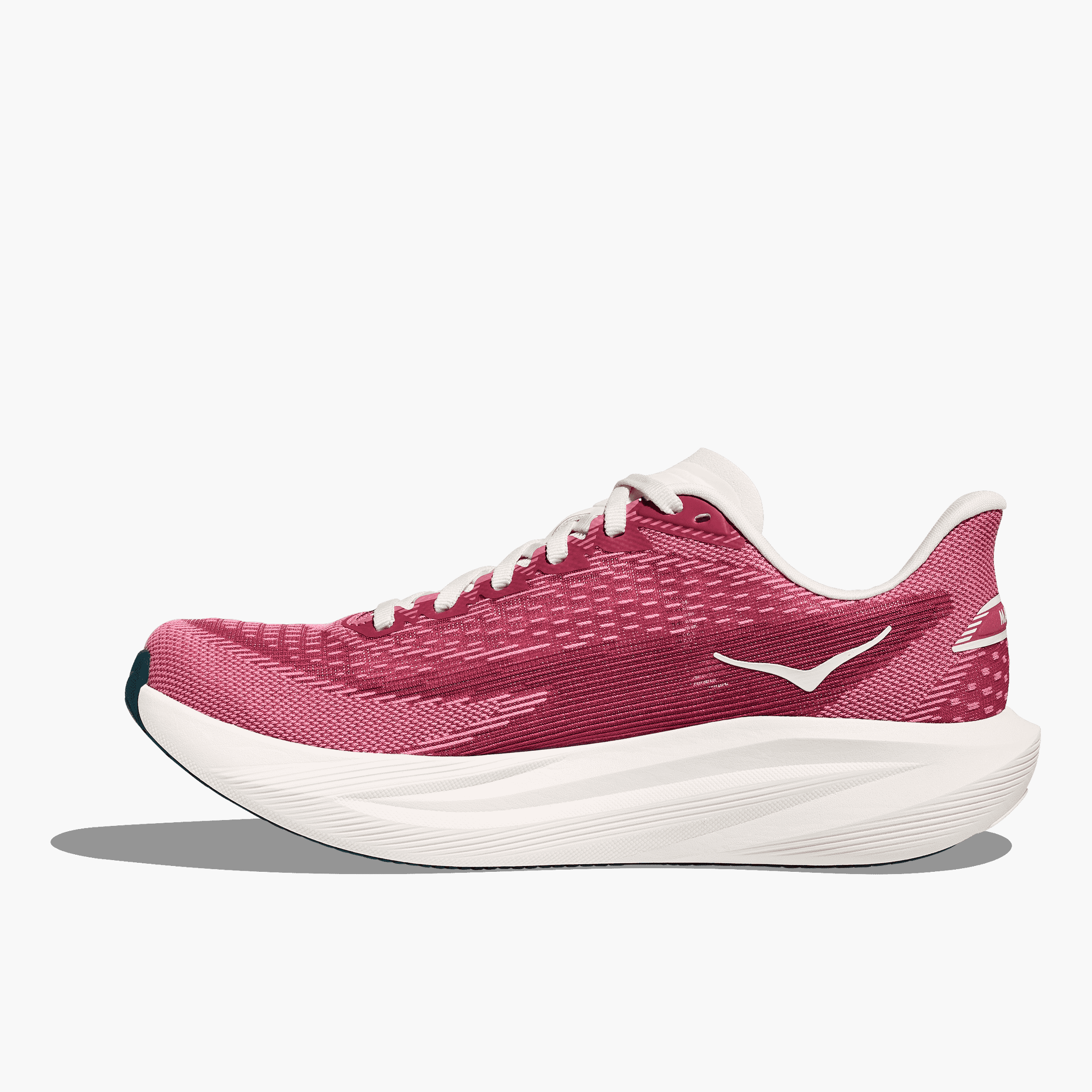 Medial angle shot of Women's Mach 7 in Lingonberry  /  Cranberry