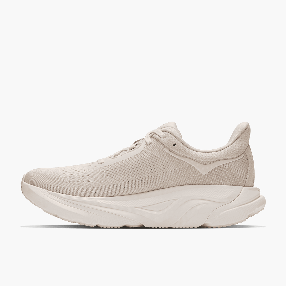 Medial angle shot of Women's Arahi 9 in Alabaster  /  Oat Milk