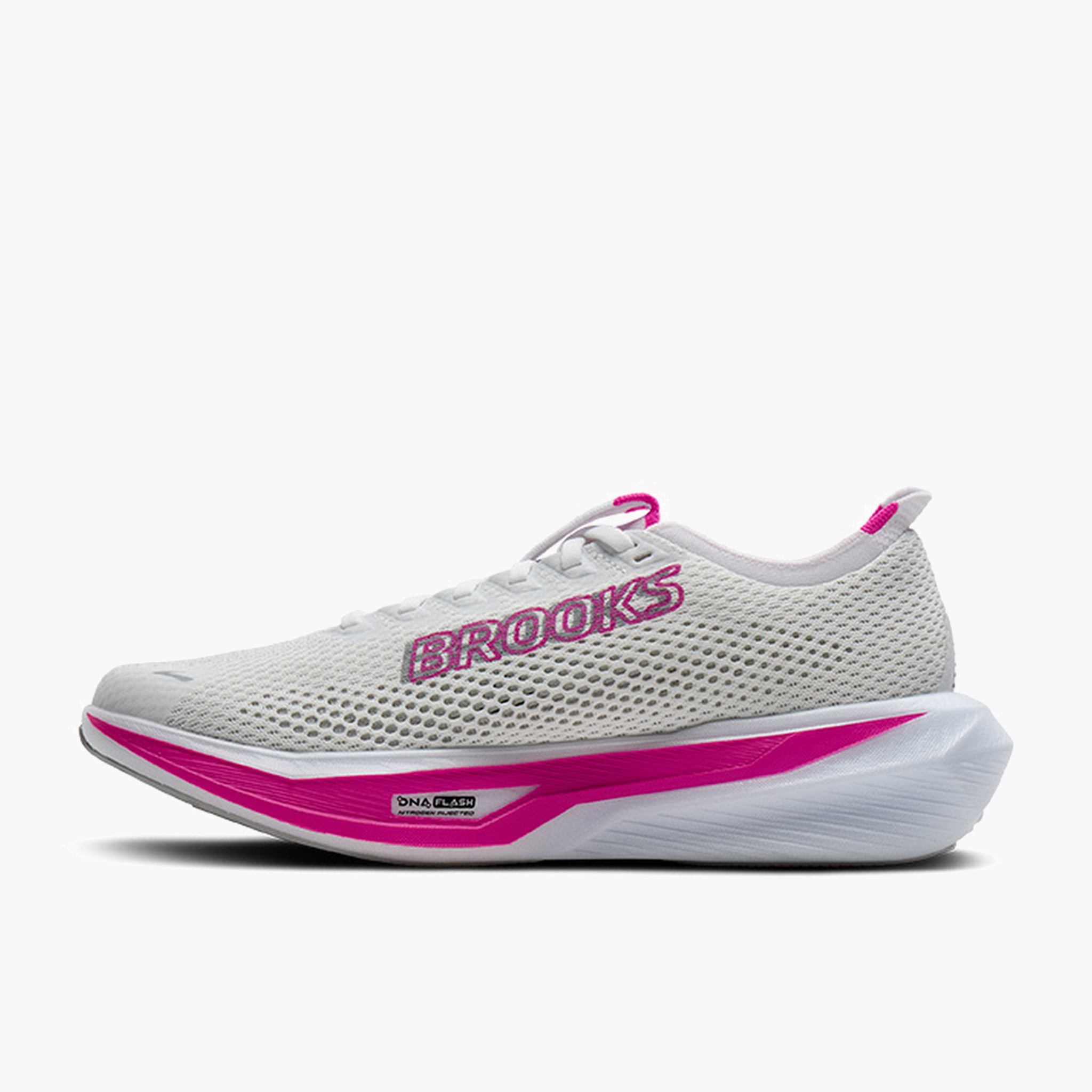 Medial angle shot of Women's Hyperion 3 in White / Luminary / Cyber Pink