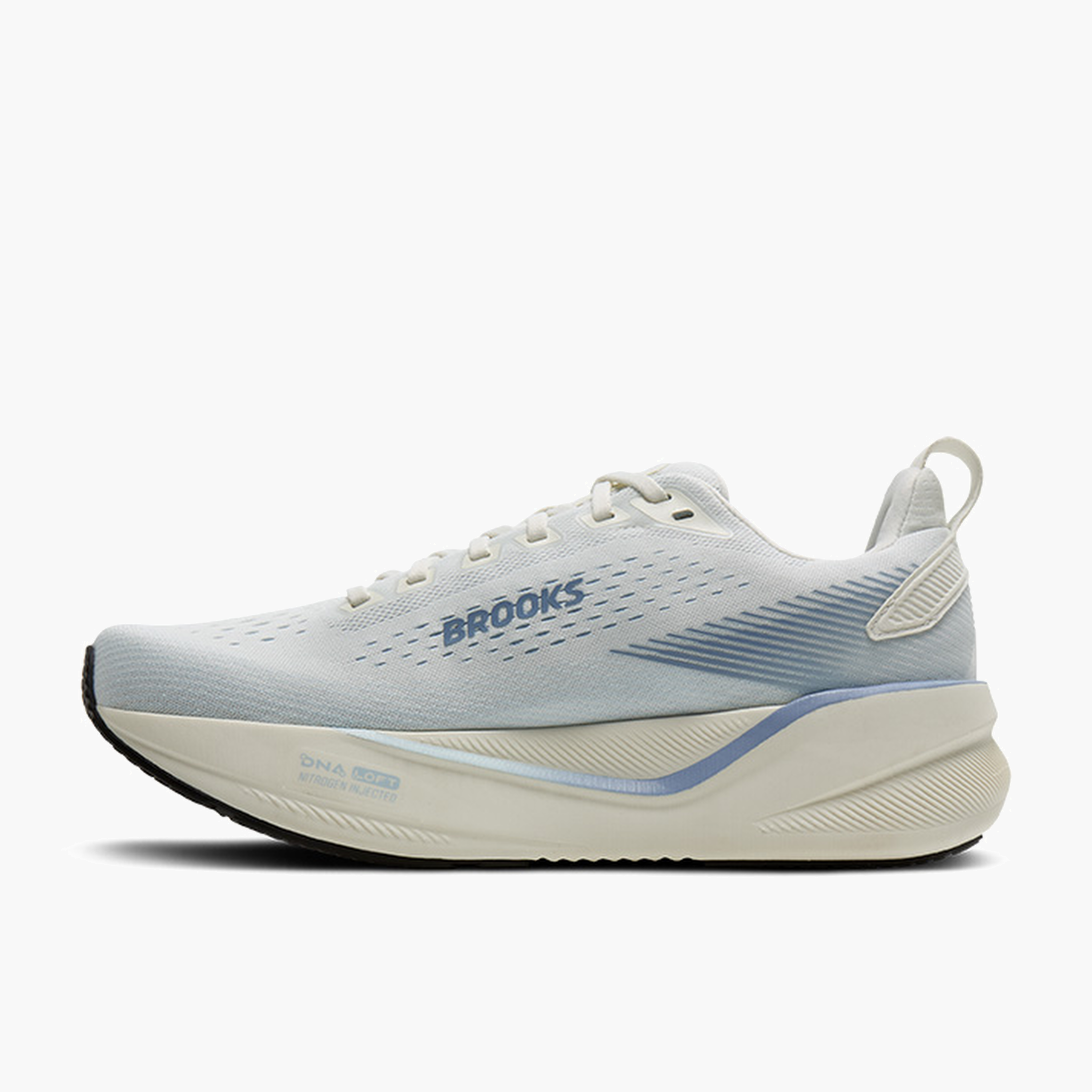 Medial angle shot of Women's Ghost Max 4 in Grey / Nantucket / Rain Washed