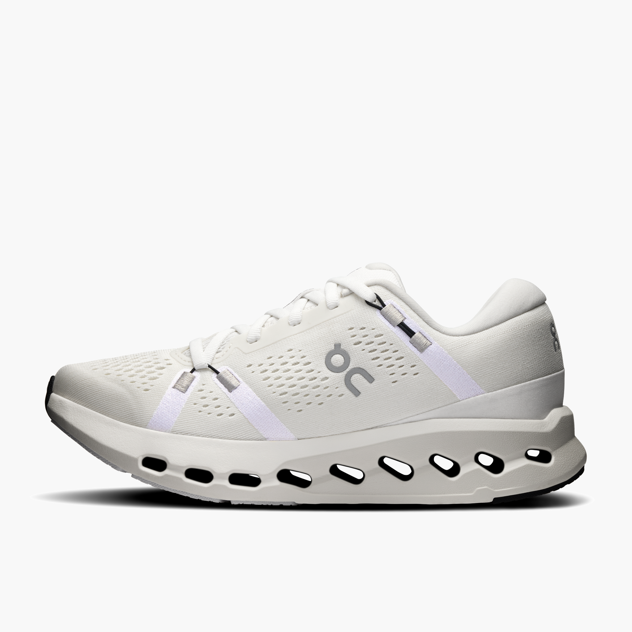 Medial angle shot of Women's Cloudsurfer 2 in Ivory | Ivory