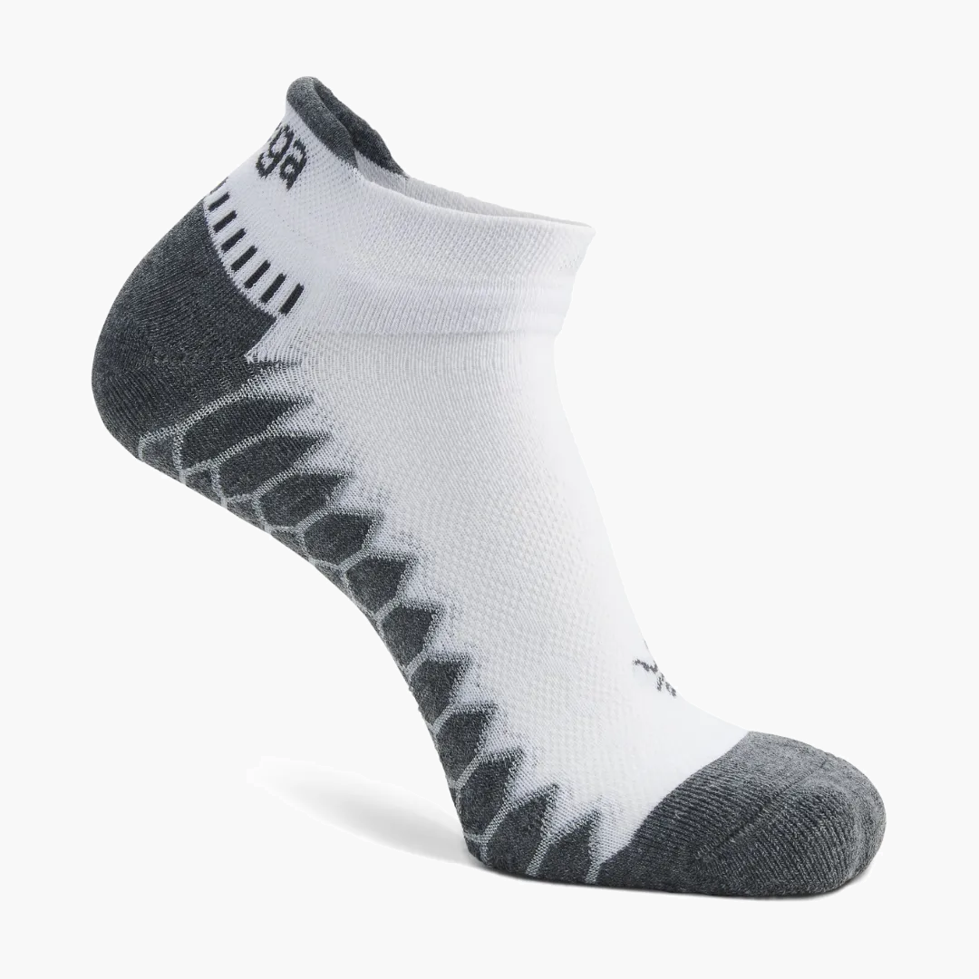 Silver No Show Socks in White - 2