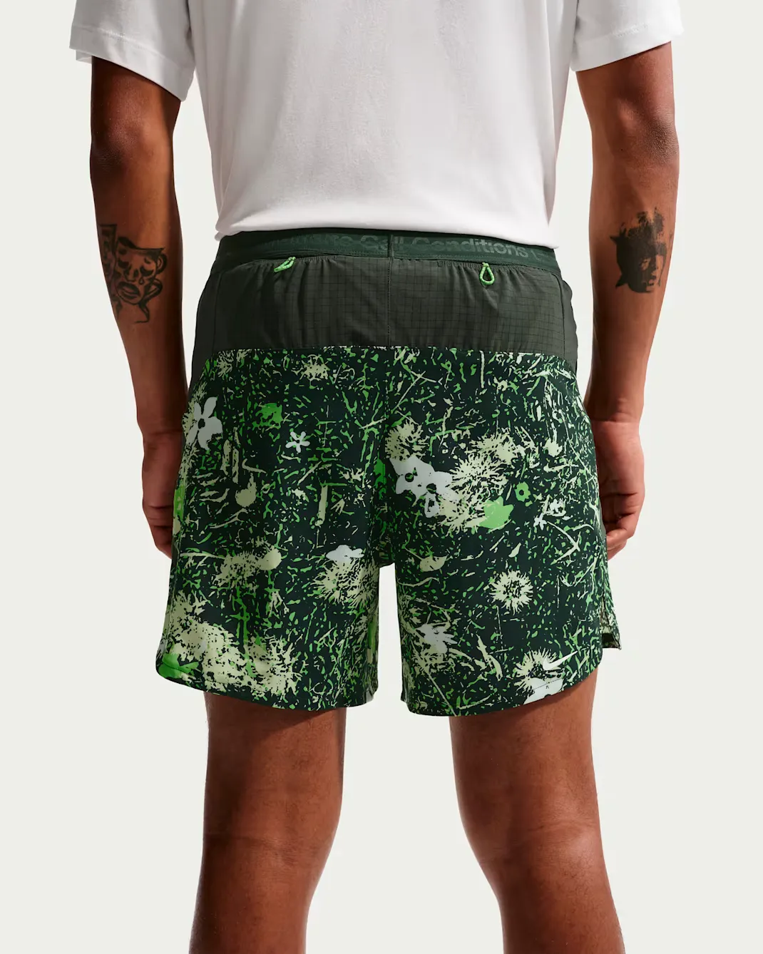 Men s ACG  Second Sunrise  Shorts 6 in Mean Green - 2