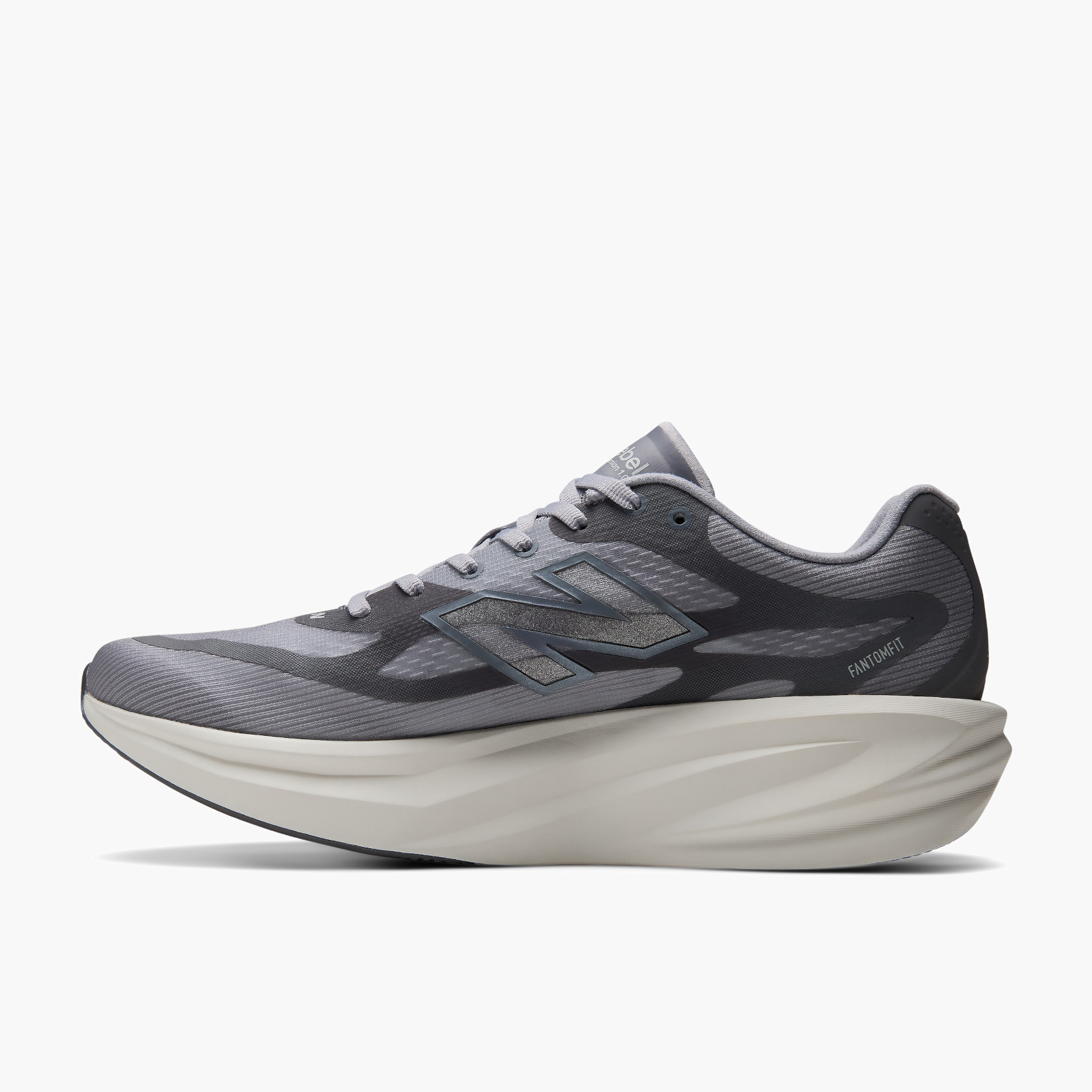 Medial angle shot of Men's Supercomp Rebel v1 in Digitalmist / Greymatter