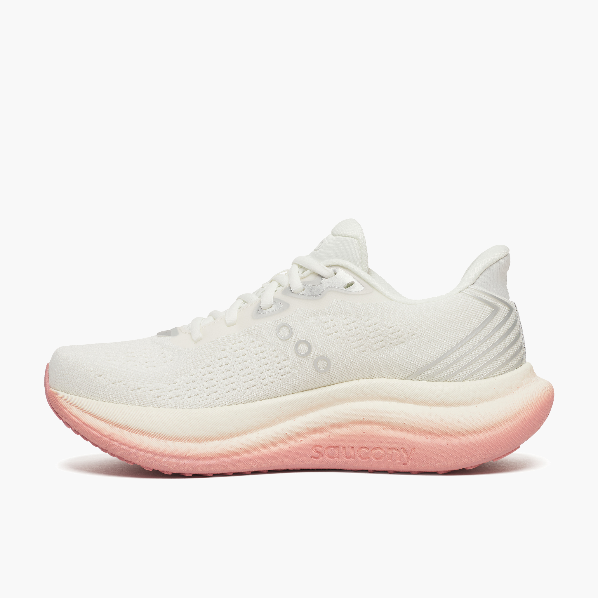 Medial angle shot of Women's Triumph 23 in Ivory / Mauve