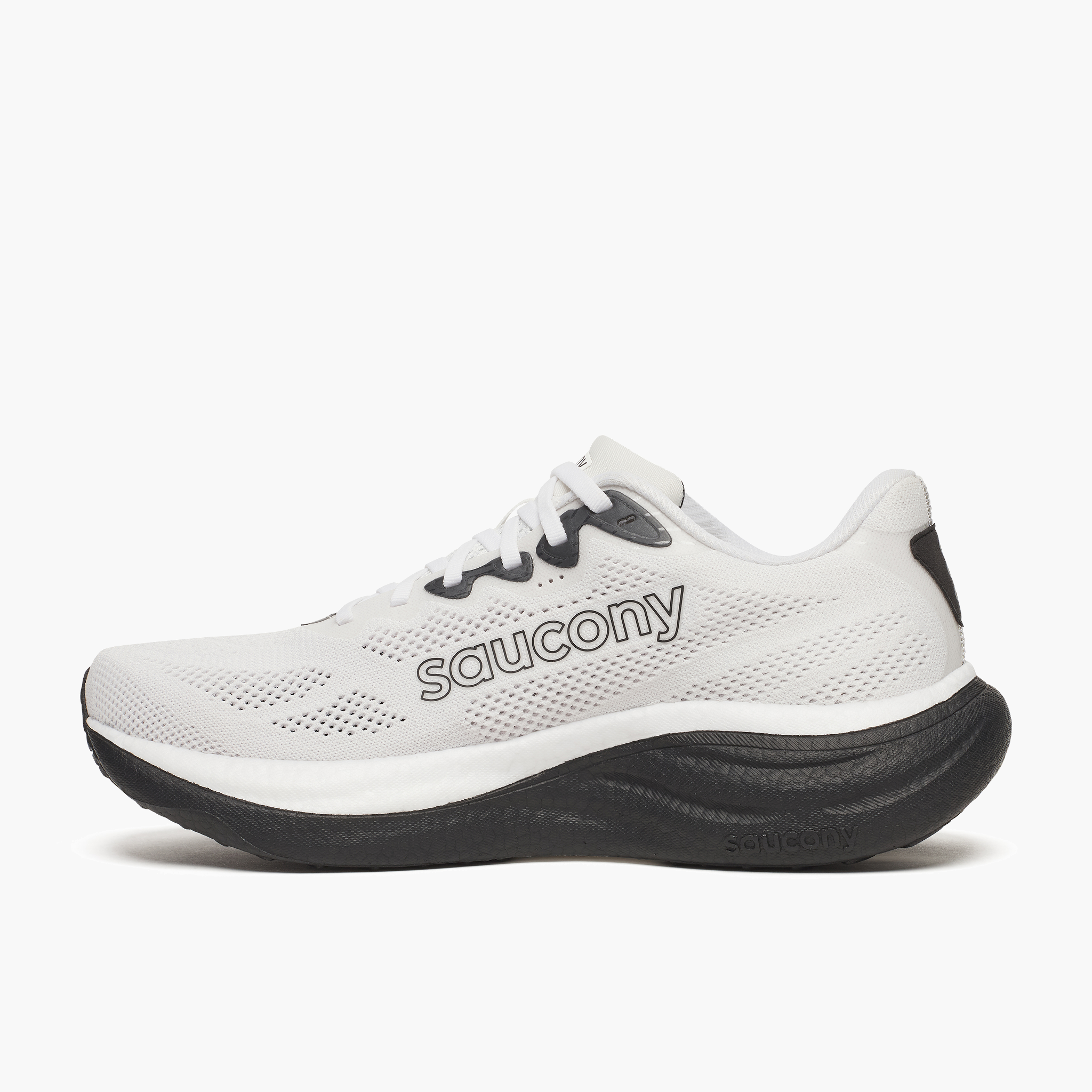 Medial angle shot of Men's Ride 19 in White / Black