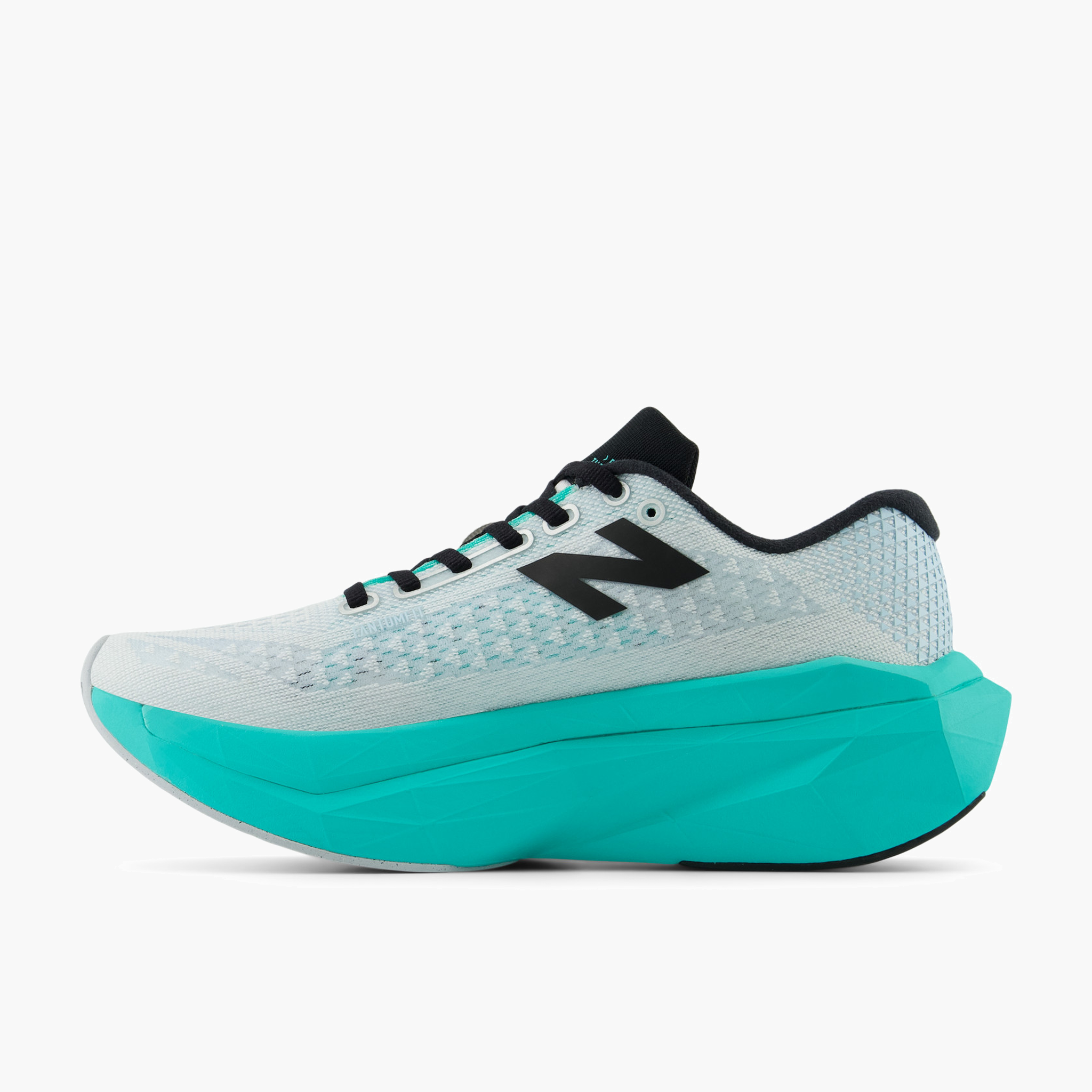 Medial angle shot of Women's Supercomp Trainer v3 in White