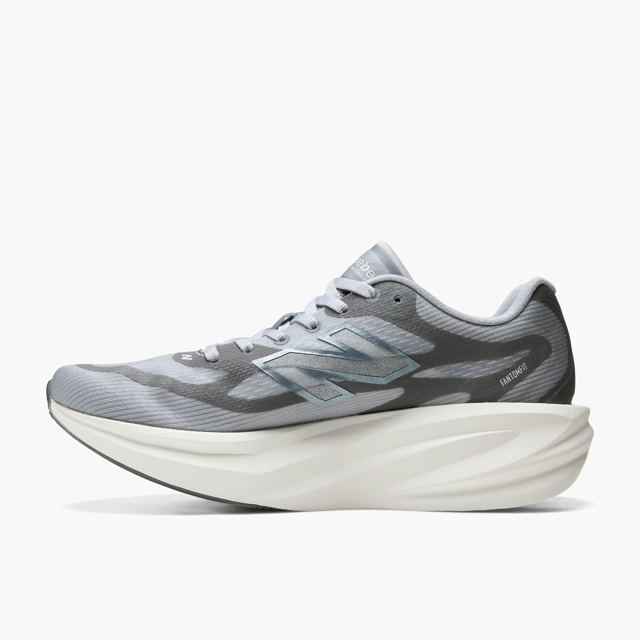 Medial angle shot of Women's Supercomp Rebel v1 in Digitalmist / Greymatter