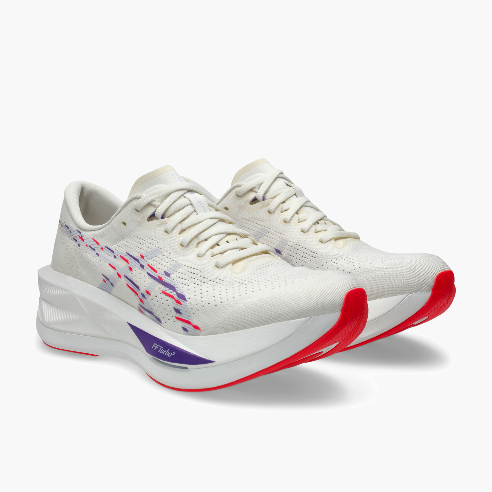 3/4 angle shot of Men's Sonicblast in Cream / Blue Fade