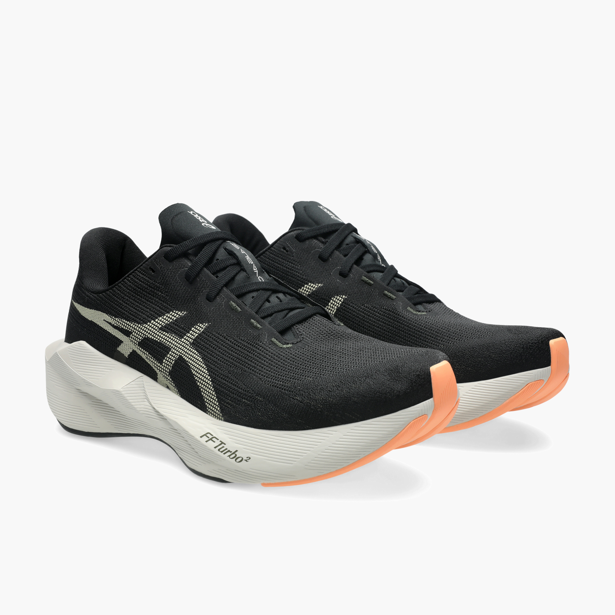 3/4 angle shot of Men's Novablast 6 in Black / Khaki