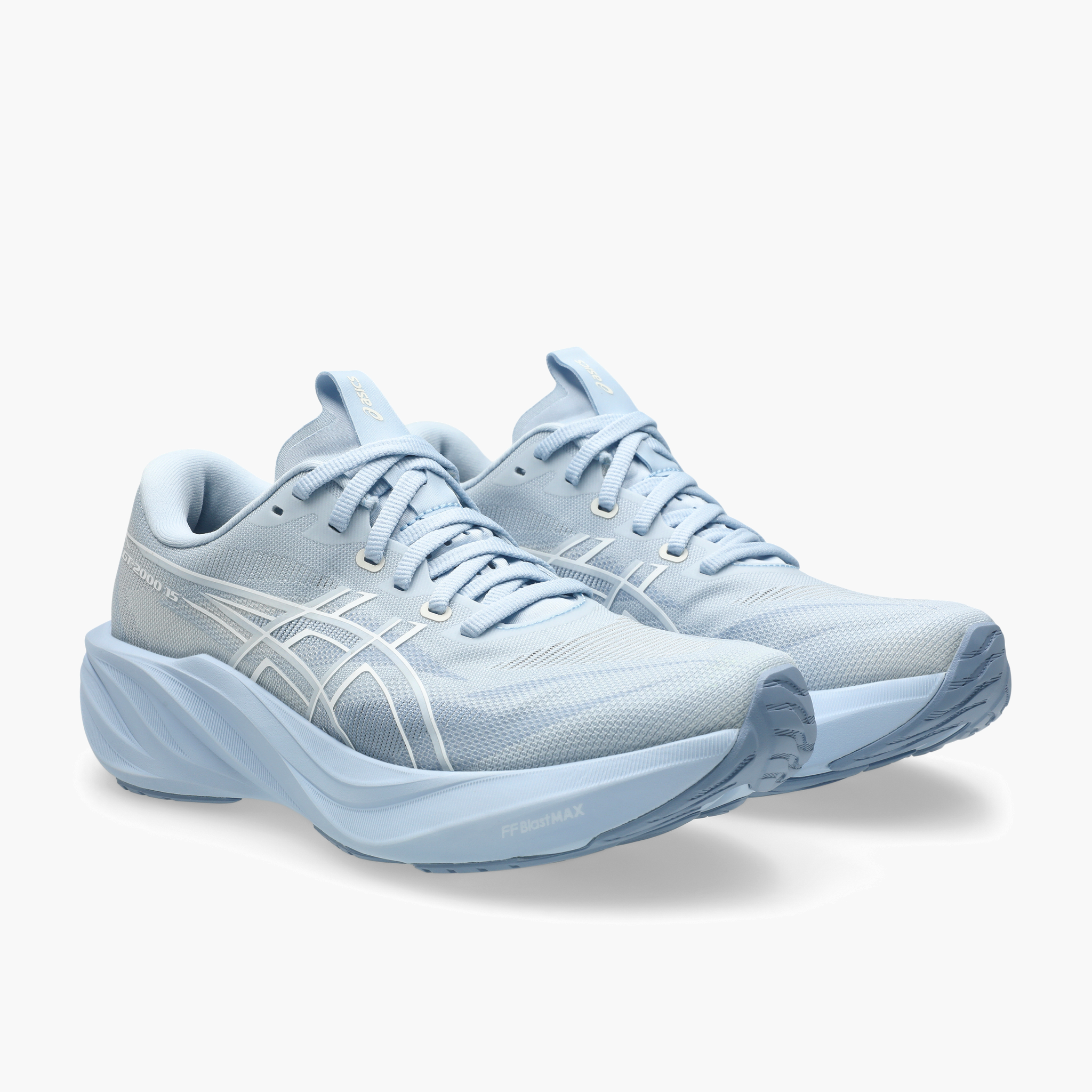 3/4 angle shot of Women's GT-2000 15 in Solid Air / Cream