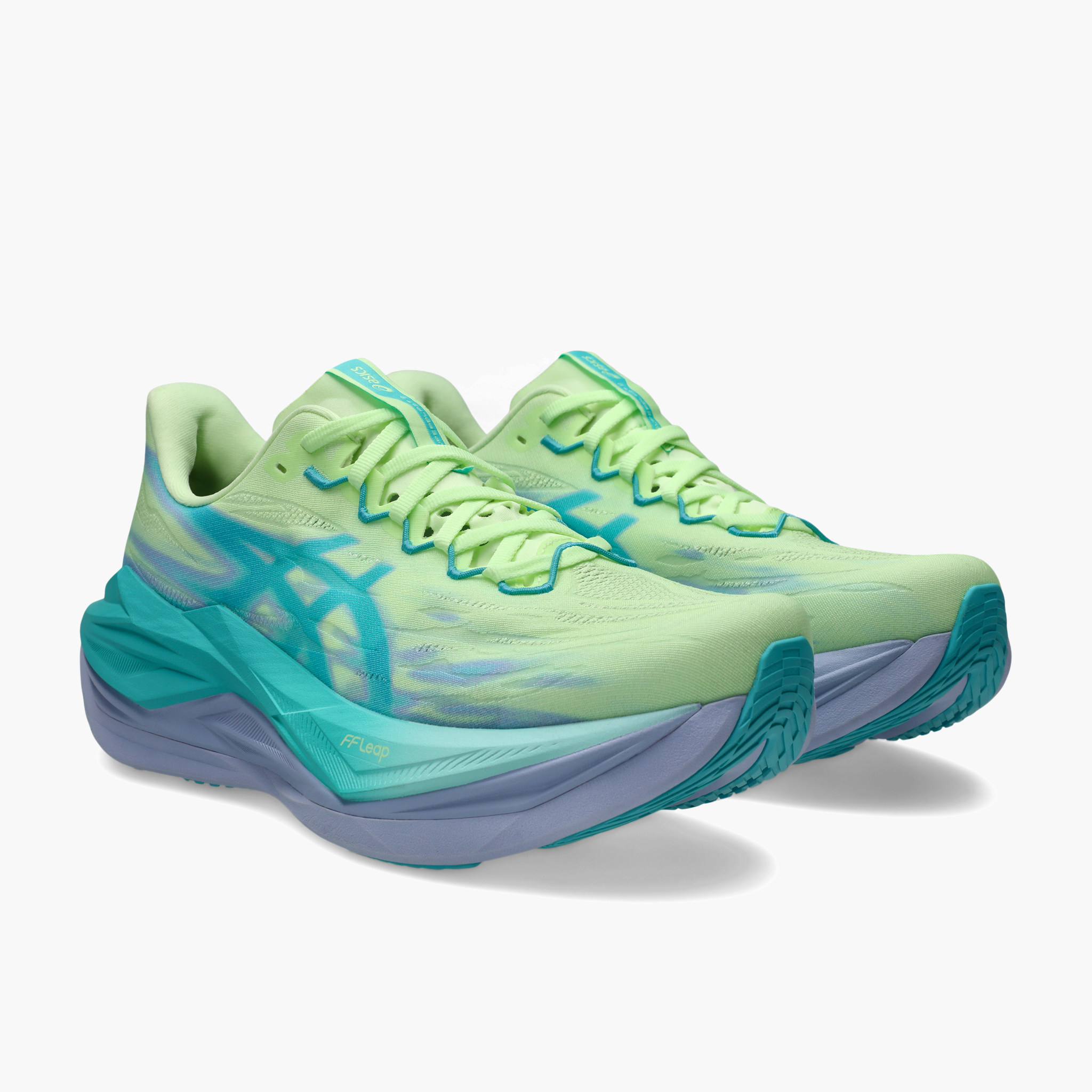 3/4 angle shot of All Gender Superblast 3 in Illuminate Yellow / Energy Aqua