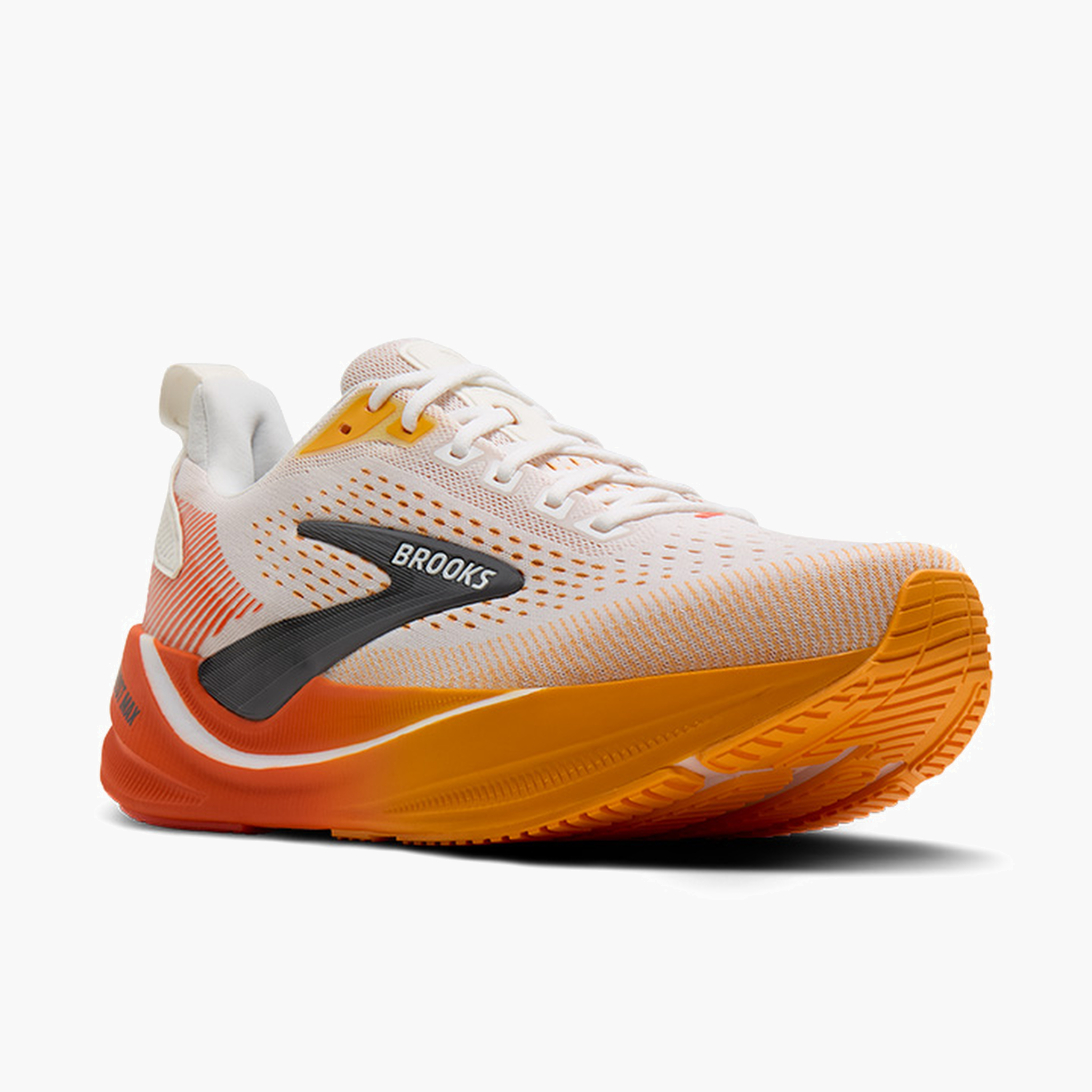 3/4 angle shot of Men's Ghost Max 4 in White / Orange / Red