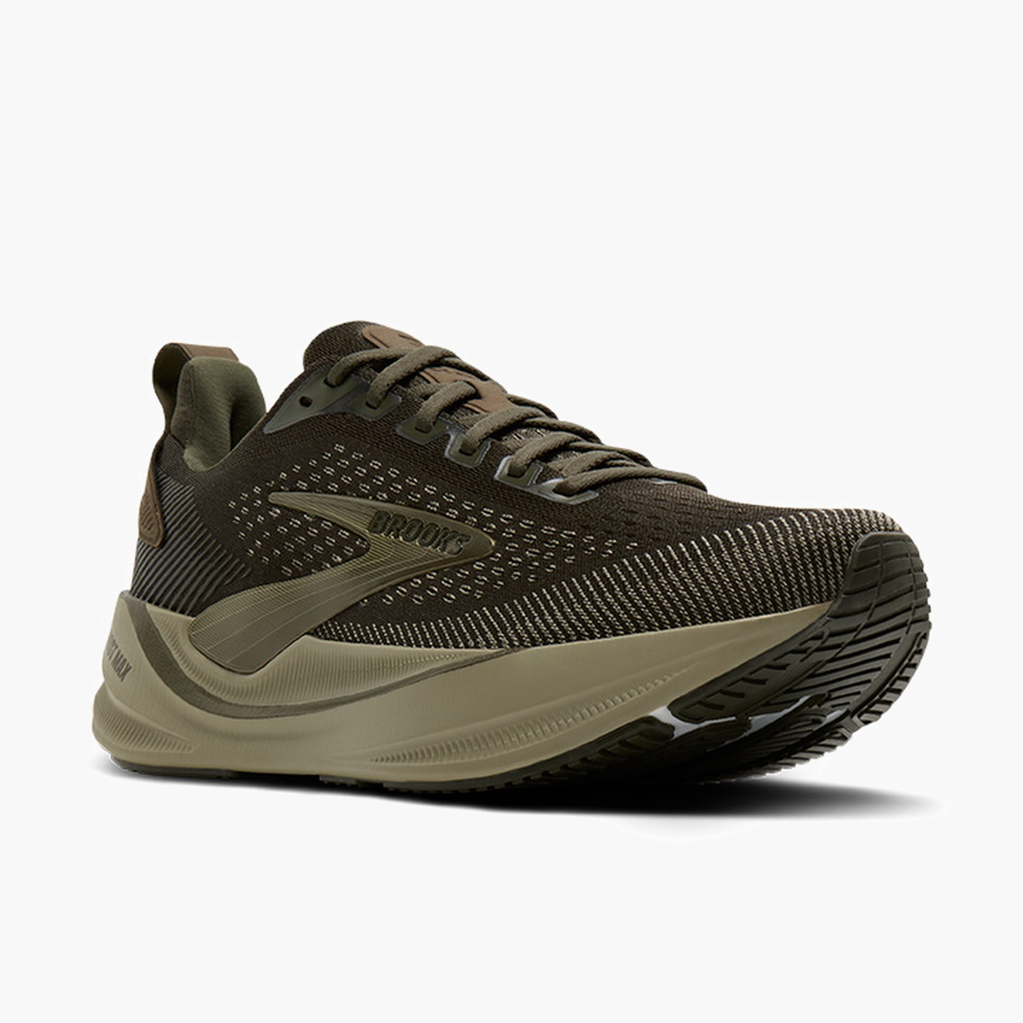 3/4 angle shot of Men's Ghost Max 4 in Forest Night / Olive