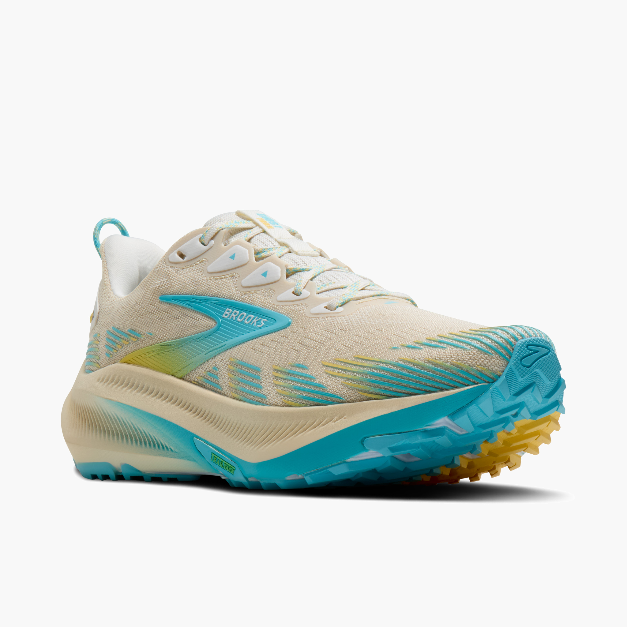 3/4 angle shot of Women's Ghost Trail in Sand / Star White / Golden Hour