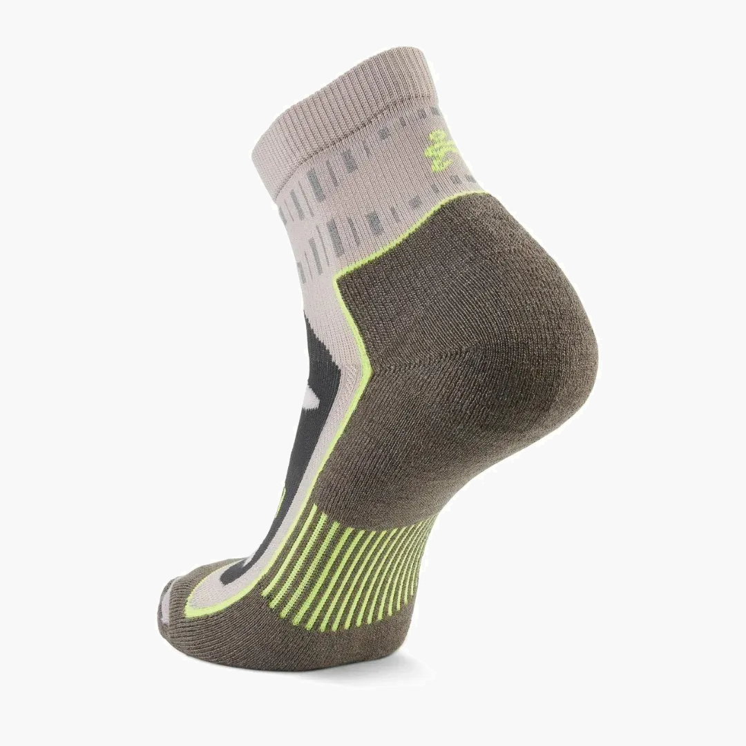 Blister Resist Quarter Socks in Mushroom - 3