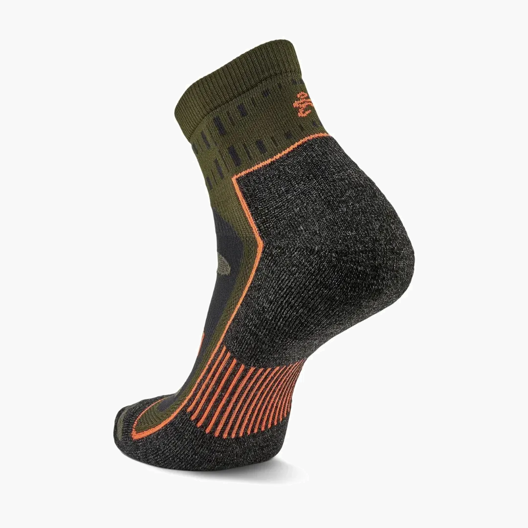 Blister Resist Quarter Socks in Green Pepper - 3