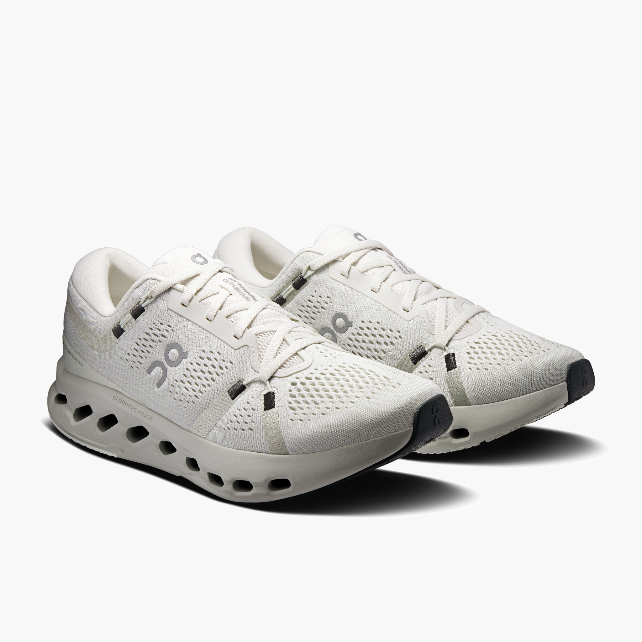 3/4 angle shot of Men's Cloudsurfer 2 in Ivory | Iceberg