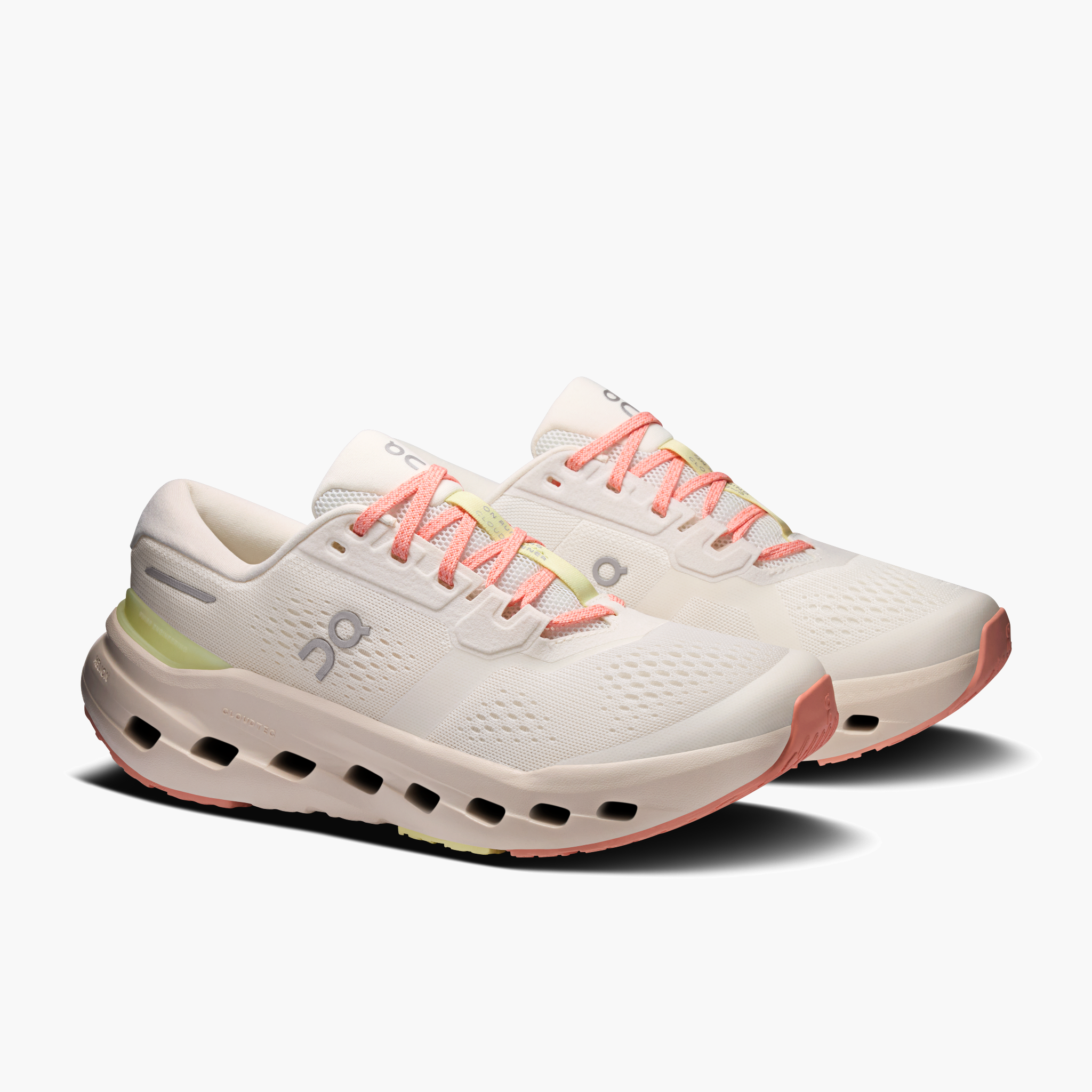 3/4 angle shot of Women's Cloudrunner 3 in Ivory | Dew