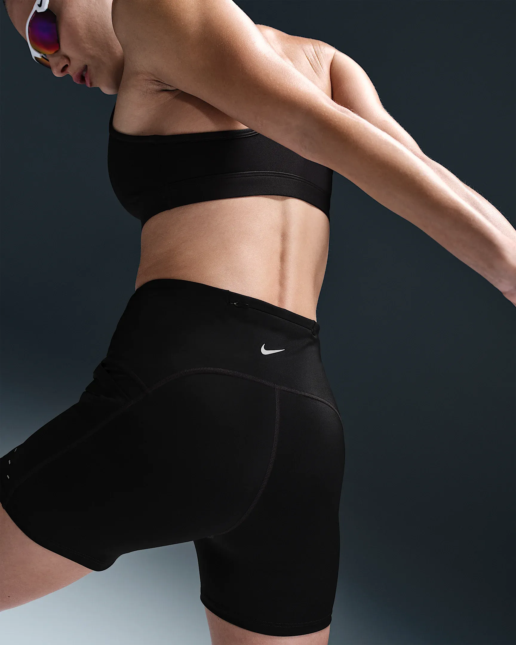 Women s Swift Shorts 4 in Black - 3