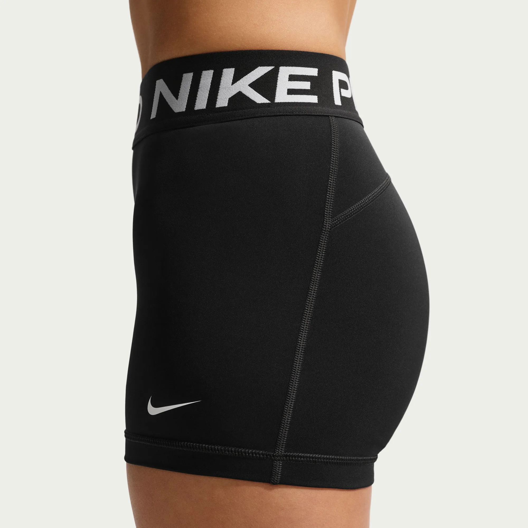 Women s Pro Shorts 3 in Black / White - 3