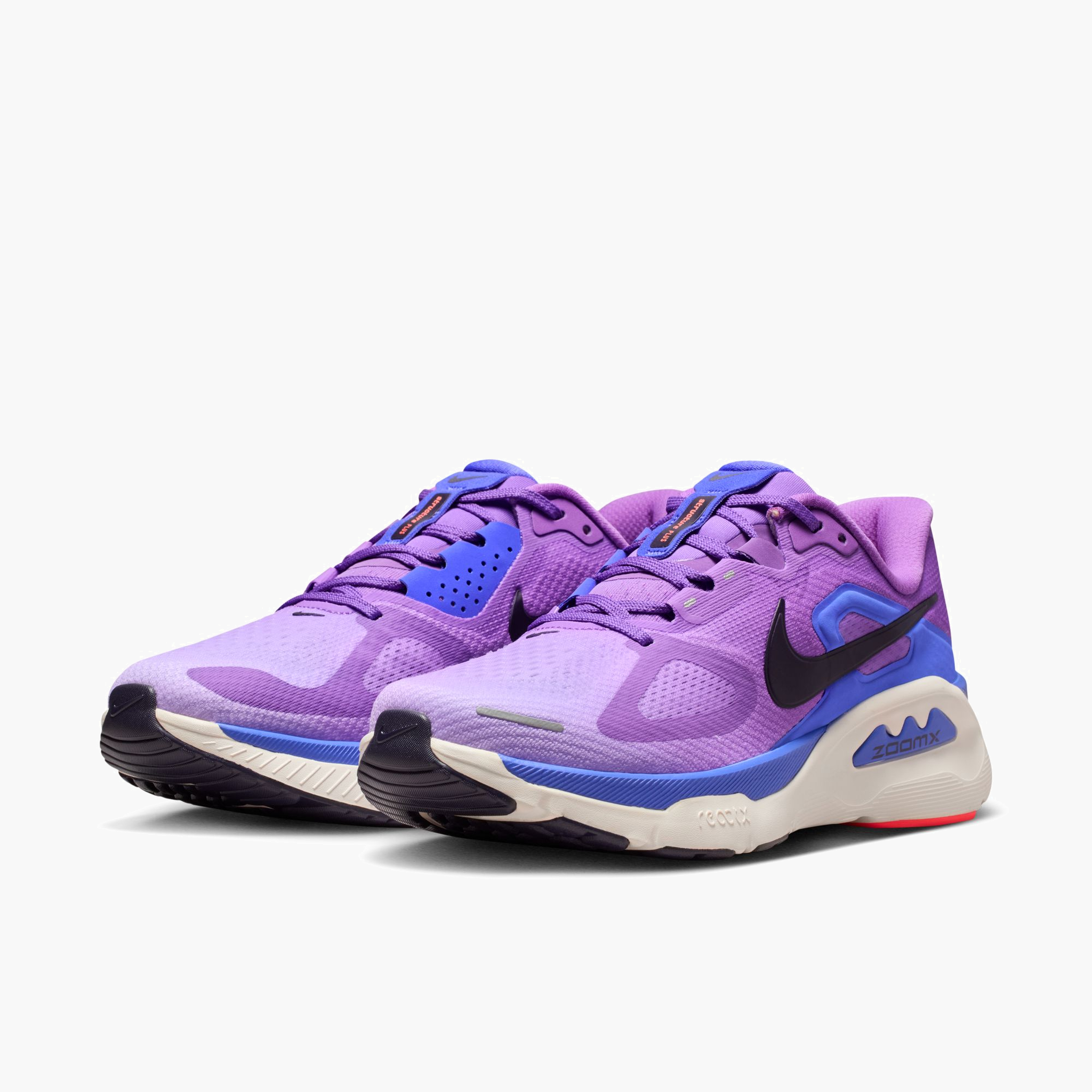 3/4 angle shot of Women's Structure Plus in Bright Violet / Purple Dynasty-Violet Mist