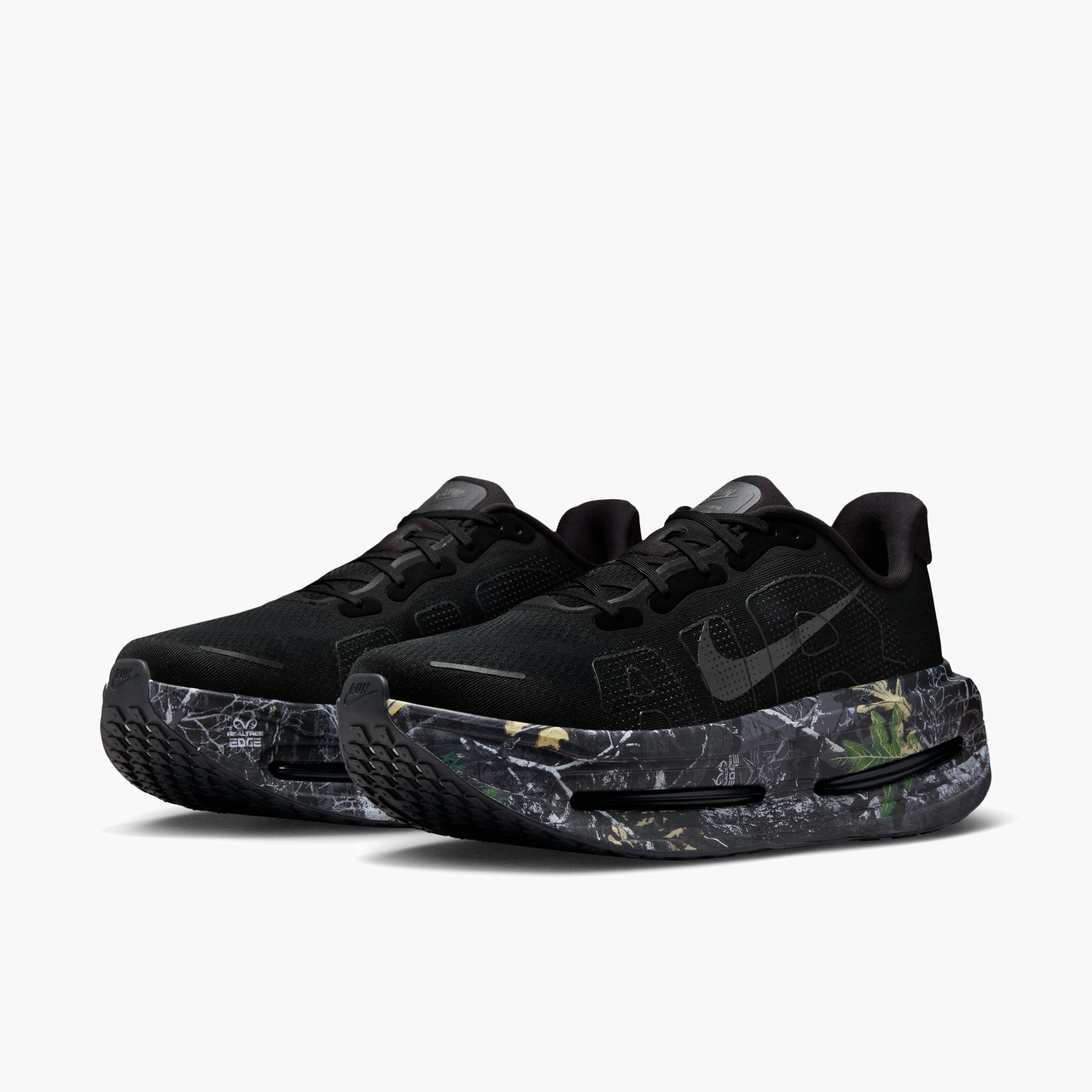 3/4 angle shot of Men's Vomero Premium in Black / Mtlc Dark Grey-Dk Smoke Grey