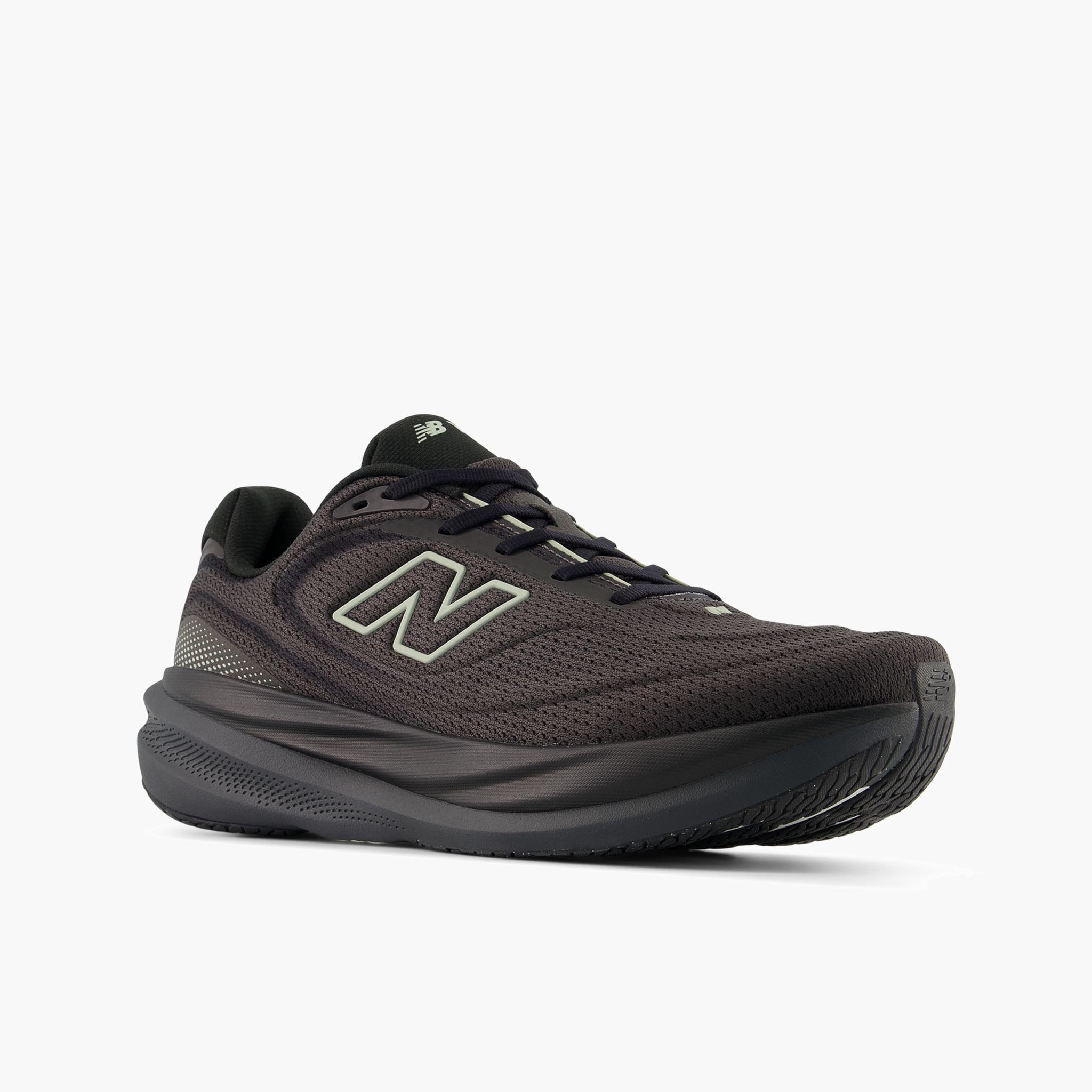 3/4 angle shot of Men's 1080 v15 in Black / Fadedblack / Olivine