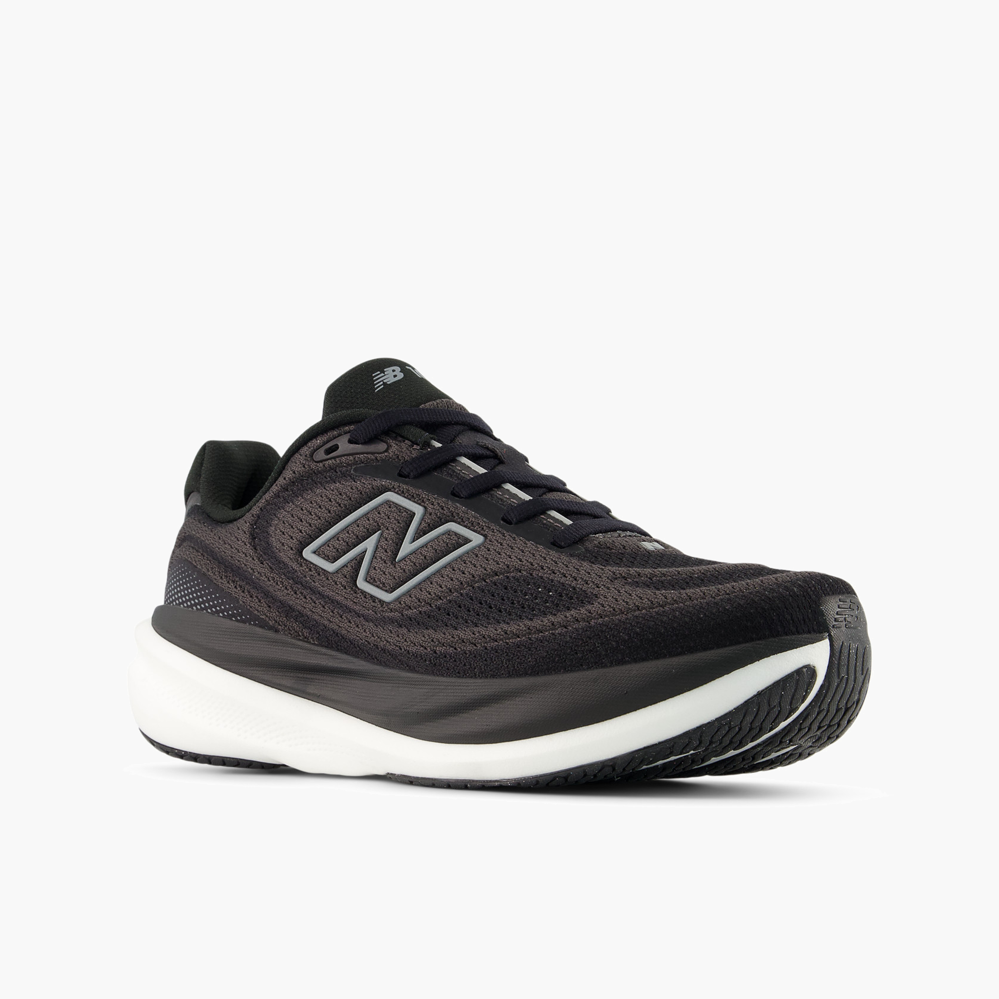 3/4 angle shot of Women's 1080 v15 in Black / Slategrey