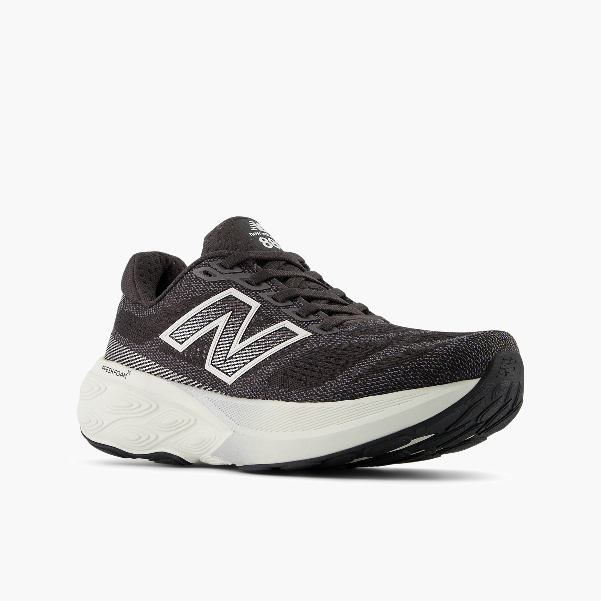 3/4 angle shot of Women's 880 v15 in Black Cement