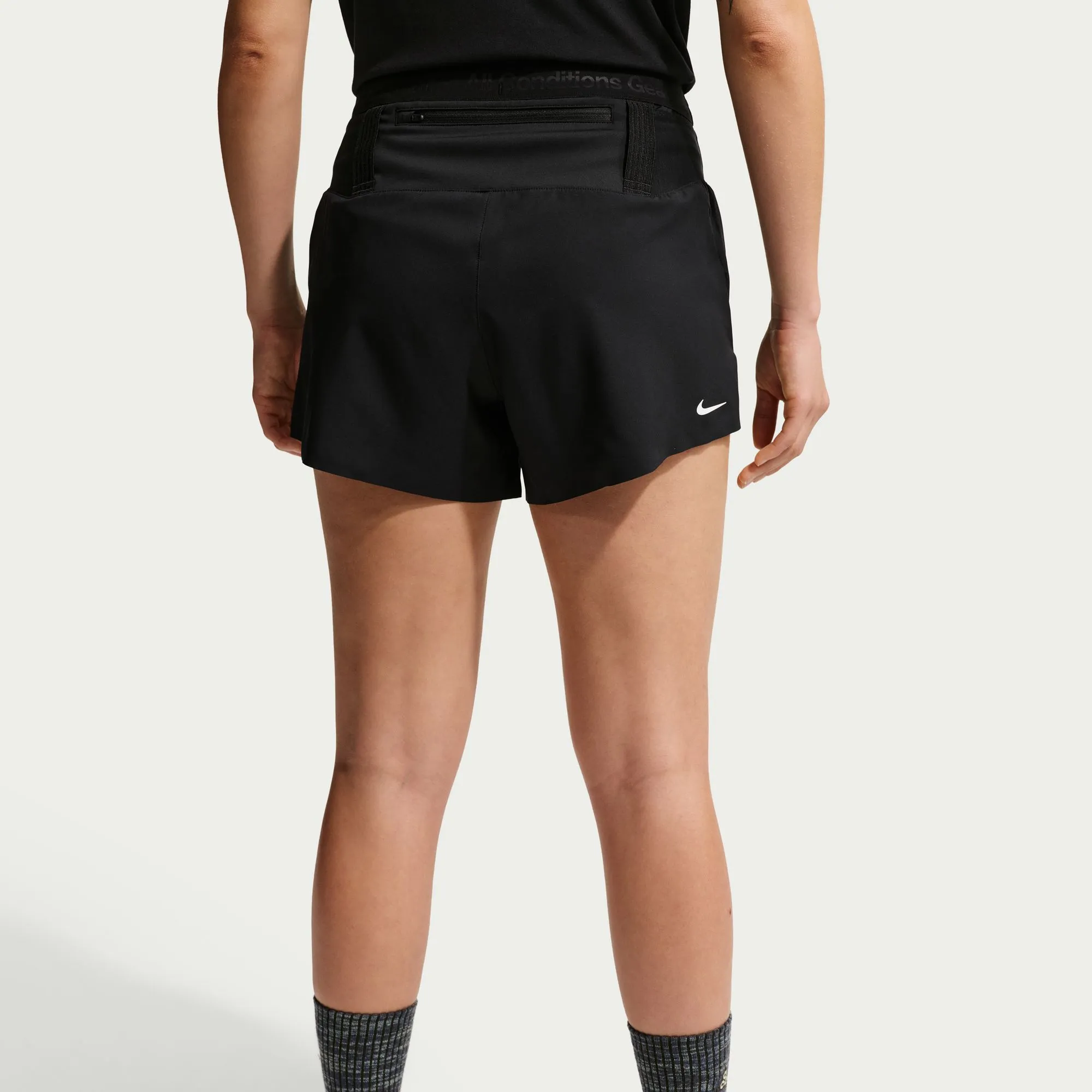 Women s ACG Mid-Rise Brief-Lined Trail Shorts 4 in Black - 4