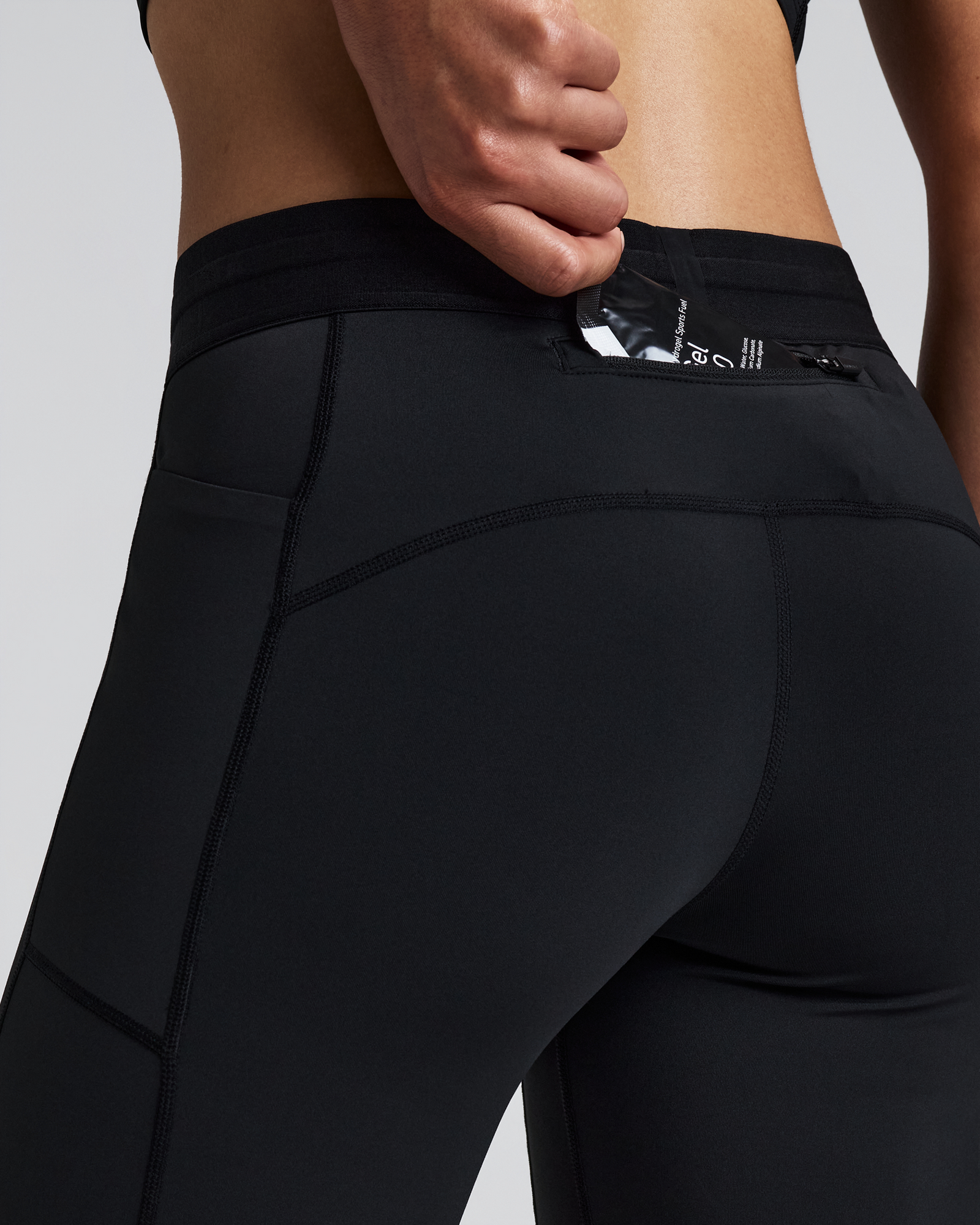Back-zipper stash pocket on the Bandit Stamina 7-inch compression short