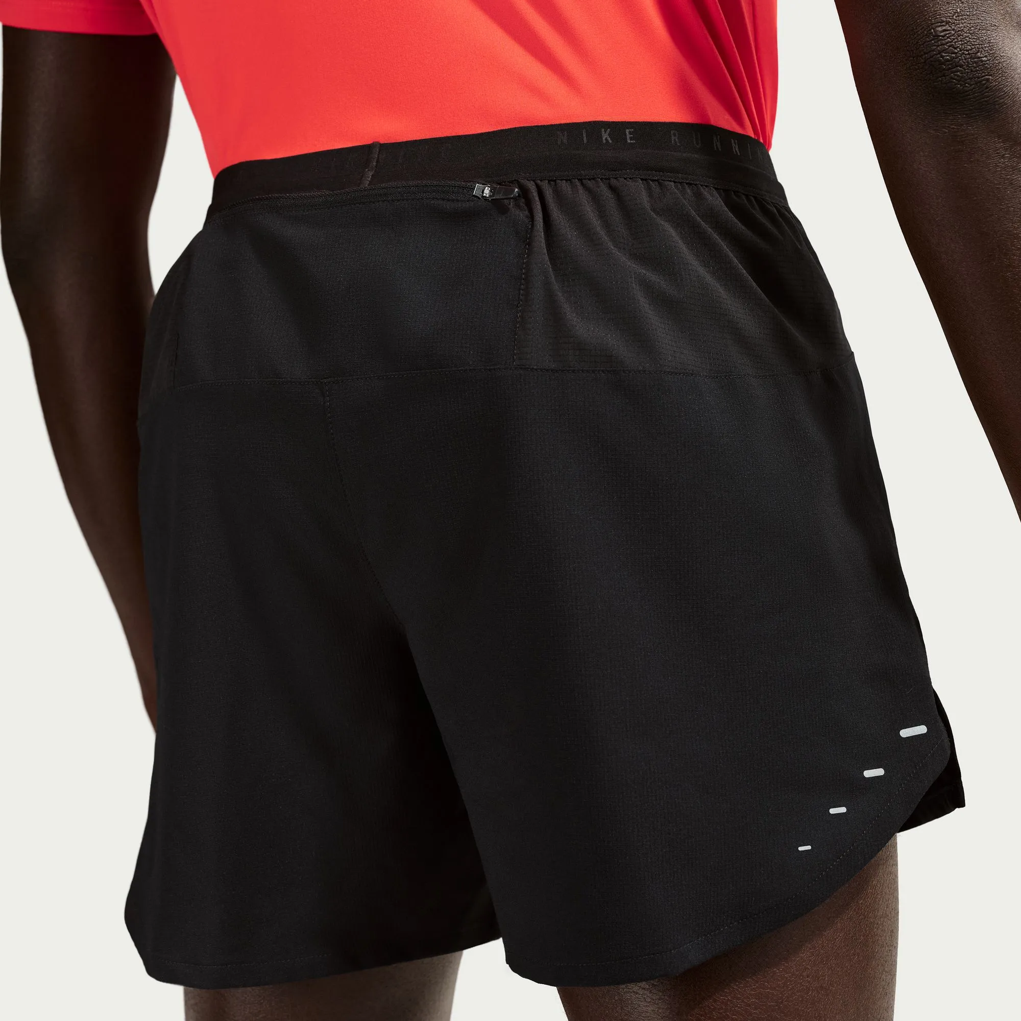 Men s Stride Shorts 5 in Black - 5
