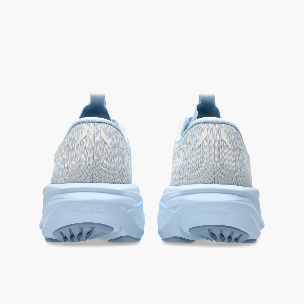 Heel angle shot of Women's GT-2000 15 in Solid Air / Cream