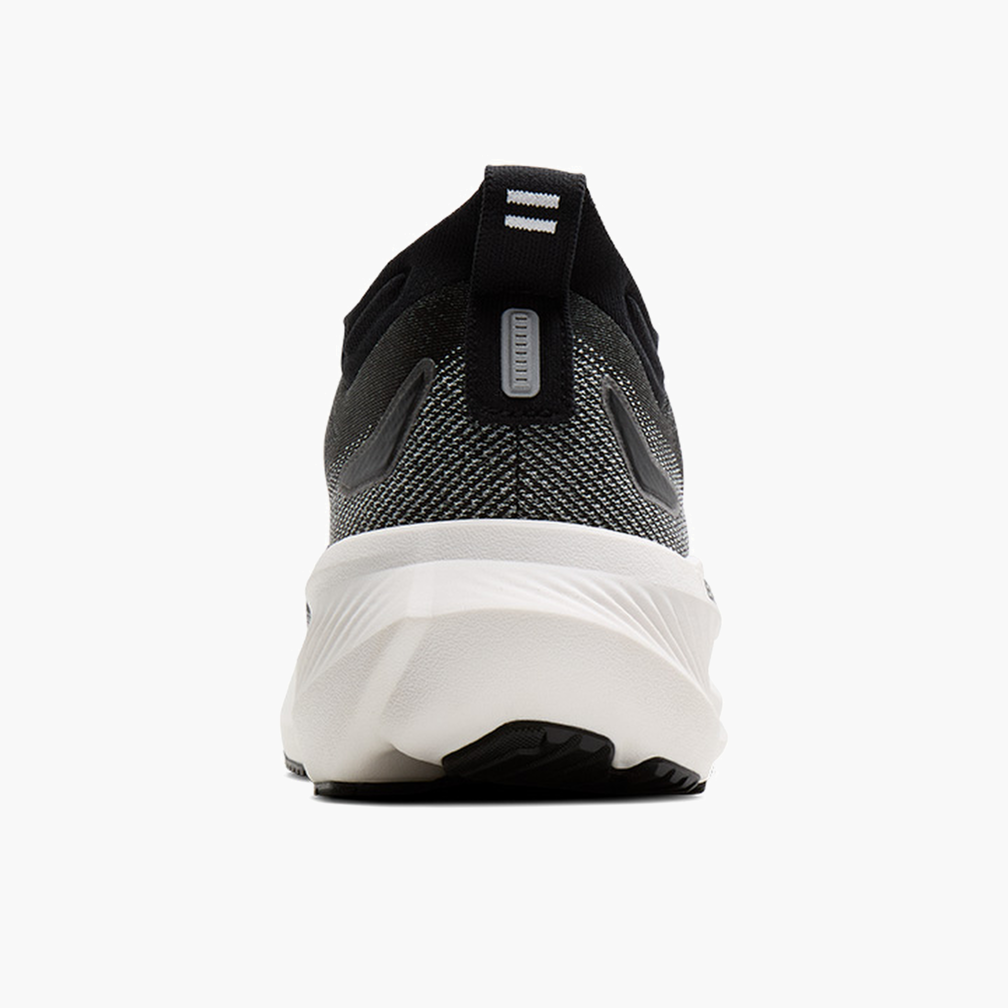 Heel angle shot of Men's Glycerin 23 in Black / Grey / White