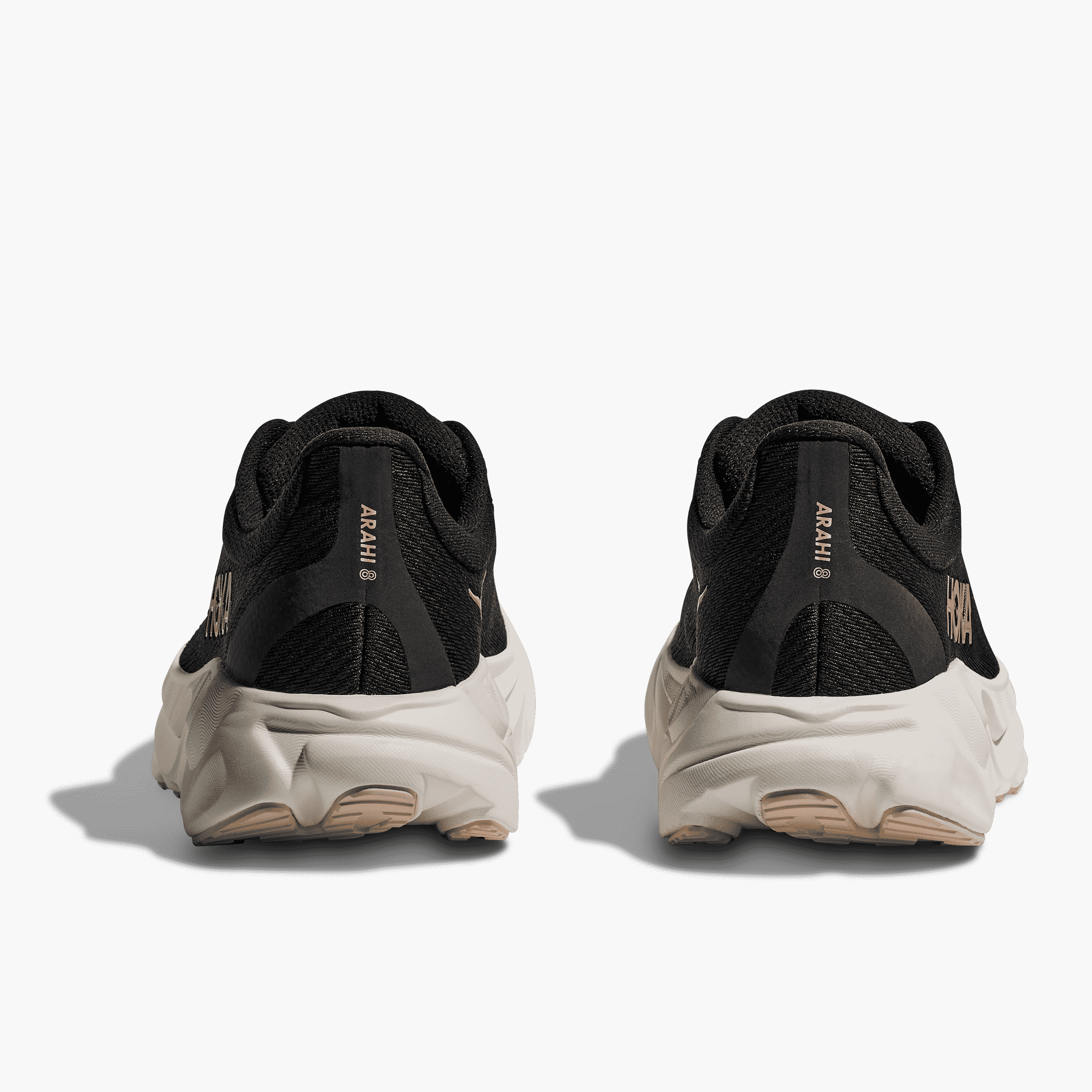 Heel angle shot of Women's Arahi 8 in Black  /  Rose Gold